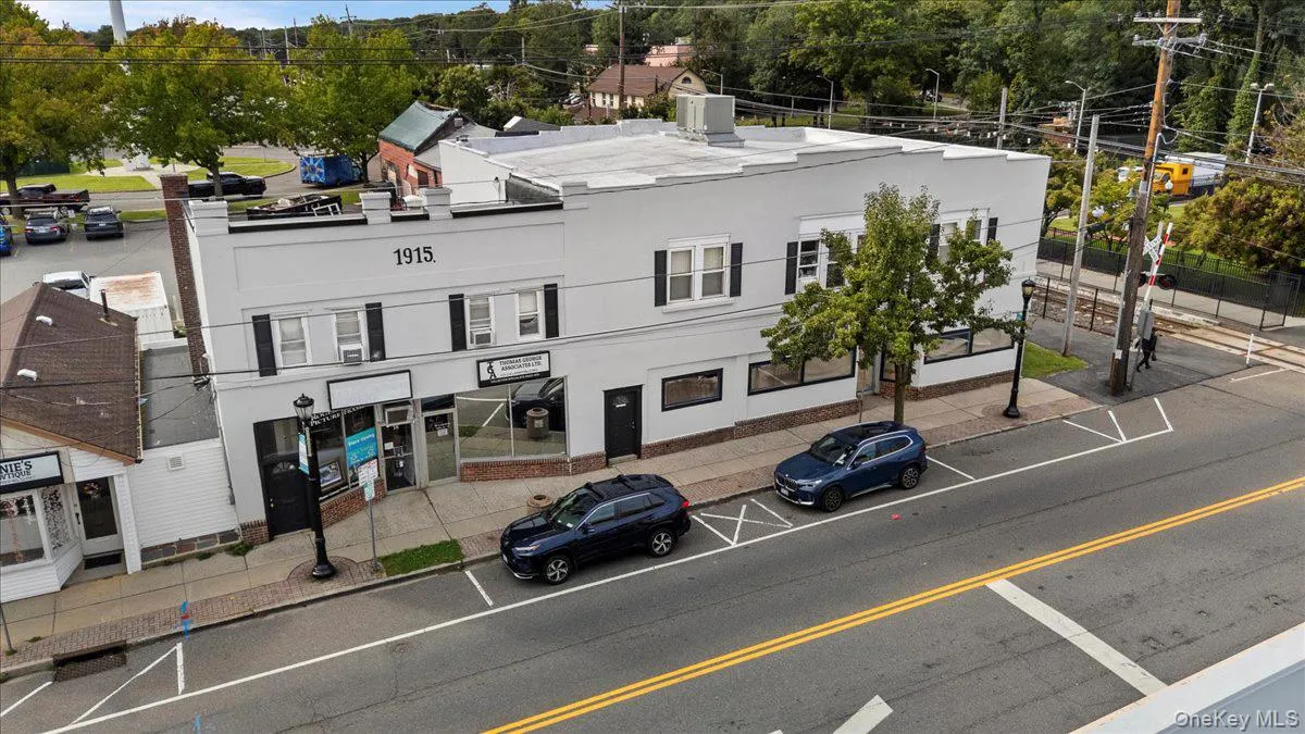 2-20 Larkfield Road, Huntington, NY, ,Commercial Lease,For Rent,Larkfield,0,976483 2-20 Larkfield Road, Huntington, NY, ,Commercial Lease,For Rent,Larkfield,0,976483