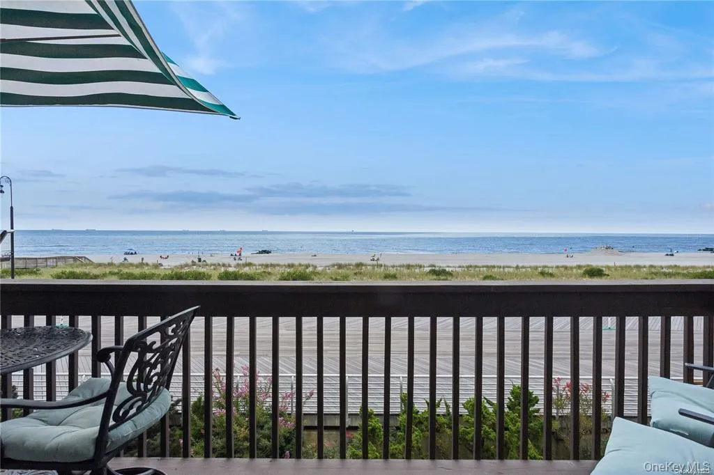 615A Oceanfront, Long Beach, NY, 3 Bedrooms Bedrooms, 7 Rooms Rooms,2 BathroomsBathrooms,Residential Lease,For Rent,Oceanfront,0,976490 615A Oceanfront, Long Beach, NY, 3 Bedrooms Bedrooms, 7 Rooms Rooms,2 BathroomsBathrooms,Residential Lease,For Rent,Oceanfront,0,976490