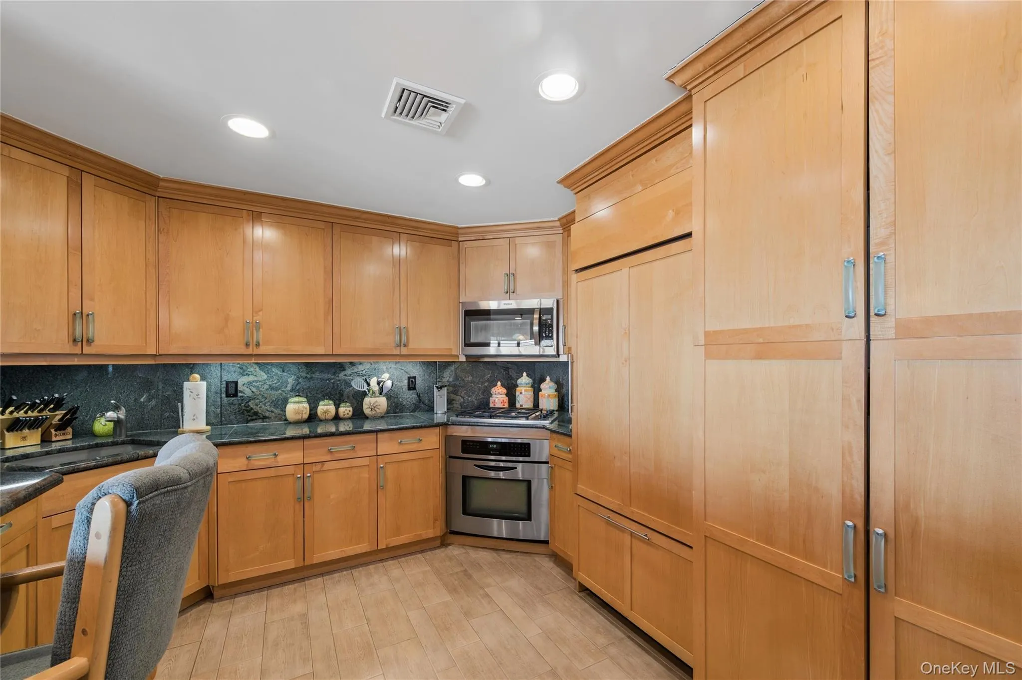 615A Oceanfront, Long Beach, NY, 3 Bedrooms Bedrooms, 7 Rooms Rooms,2 BathroomsBathrooms,Residential Lease,For Rent,Oceanfront,0,976490 615A Oceanfront, Long Beach, NY, 3 Bedrooms Bedrooms, 7 Rooms Rooms,2 BathroomsBathrooms,Residential Lease,For Rent,Oceanfront,0,976490