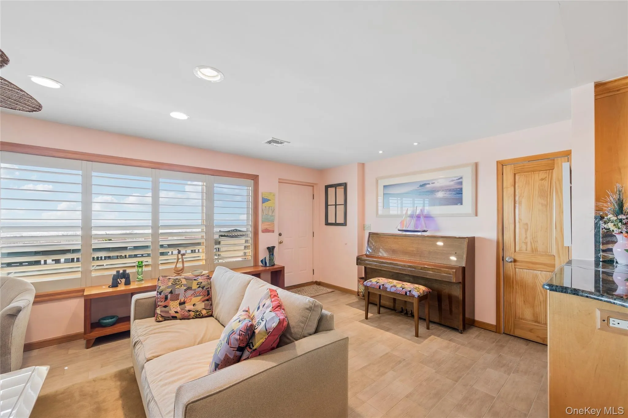 615A Oceanfront, Long Beach, NY, 3 Bedrooms Bedrooms, 7 Rooms Rooms,2 BathroomsBathrooms,Residential Lease,For Rent,Oceanfront,0,976490 615A Oceanfront, Long Beach, NY, 3 Bedrooms Bedrooms, 7 Rooms Rooms,2 BathroomsBathrooms,Residential Lease,For Rent,Oceanfront,0,976490