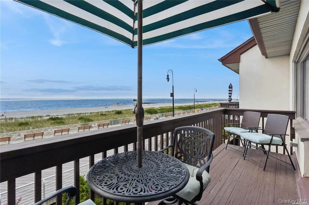 615A Oceanfront, Long Beach, NY, 3 Bedrooms Bedrooms, 7 Rooms Rooms,2 BathroomsBathrooms,Residential Lease,For Rent,Oceanfront,0,976490 615A Oceanfront, Long Beach, NY, 3 Bedrooms Bedrooms, 7 Rooms Rooms,2 BathroomsBathrooms,Residential Lease,For Rent,Oceanfront,0,976490