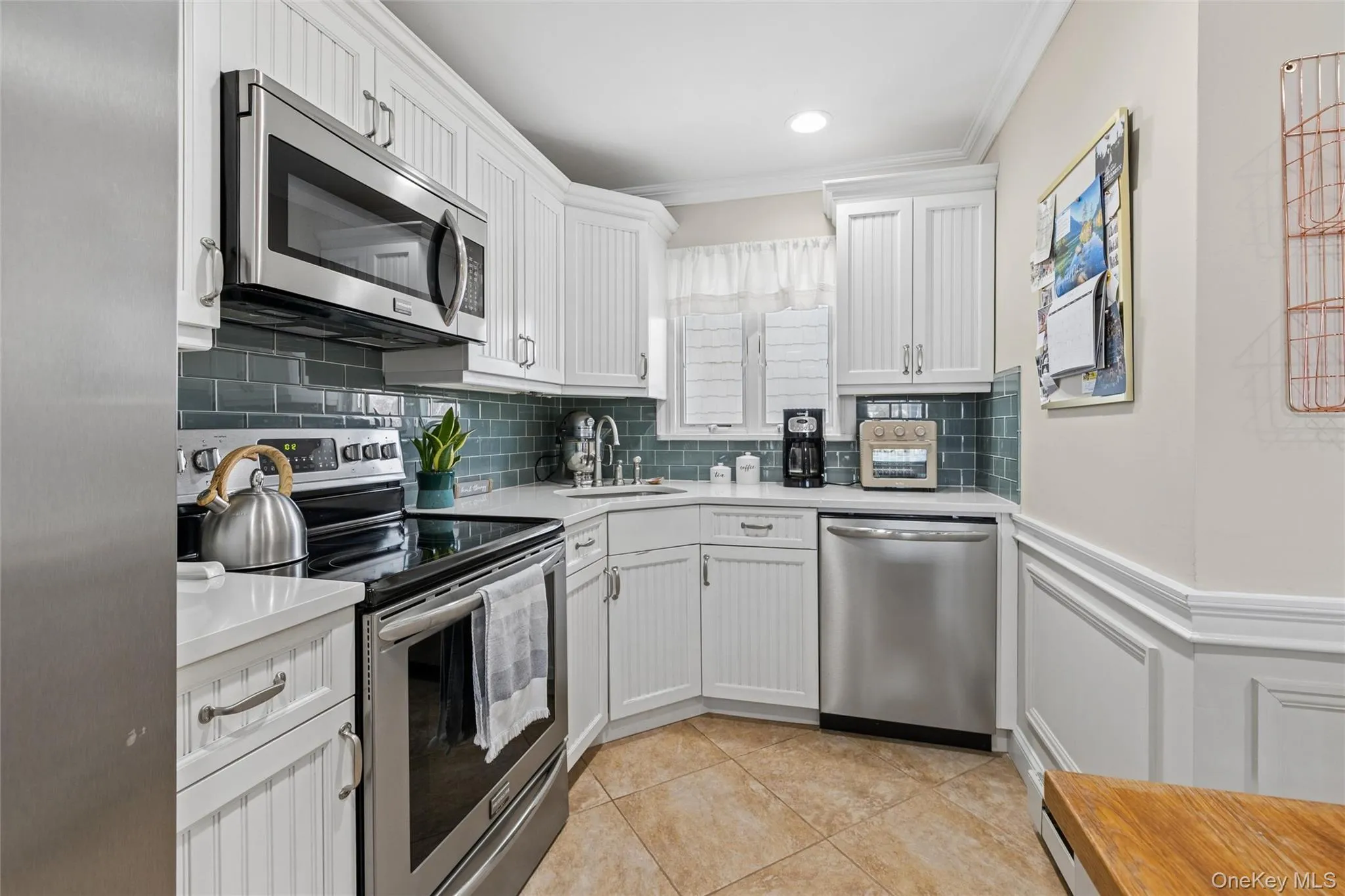 3013 Mitchell Road, Southampton, NY, 2 Bedrooms Bedrooms, 5 Rooms Rooms,3 BathroomsBathrooms,Residential Lease,For Rent,Mitchell,0,976501 3013 Mitchell Road, Southampton, NY, 2 Bedrooms Bedrooms, 5 Rooms Rooms,3 BathroomsBathrooms,Residential Lease,For Rent,Mitchell,0,976501