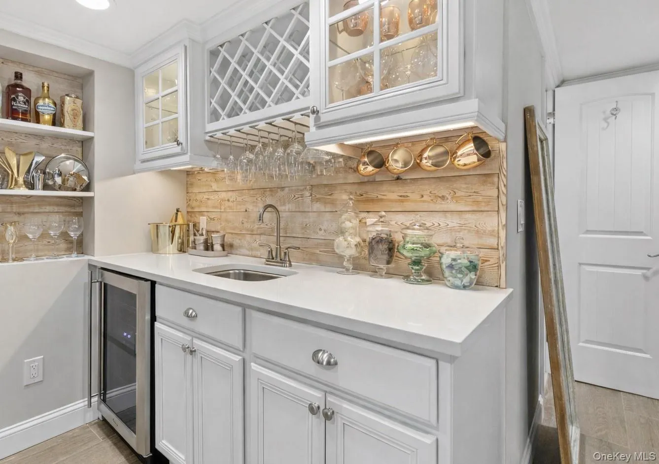 3013 Mitchell Road, Southampton, NY, 2 Bedrooms Bedrooms, 5 Rooms Rooms,3 BathroomsBathrooms,Residential Lease,For Rent,Mitchell,0,976501 3013 Mitchell Road, Southampton, NY, 2 Bedrooms Bedrooms, 5 Rooms Rooms,3 BathroomsBathrooms,Residential Lease,For Rent,Mitchell,0,976501