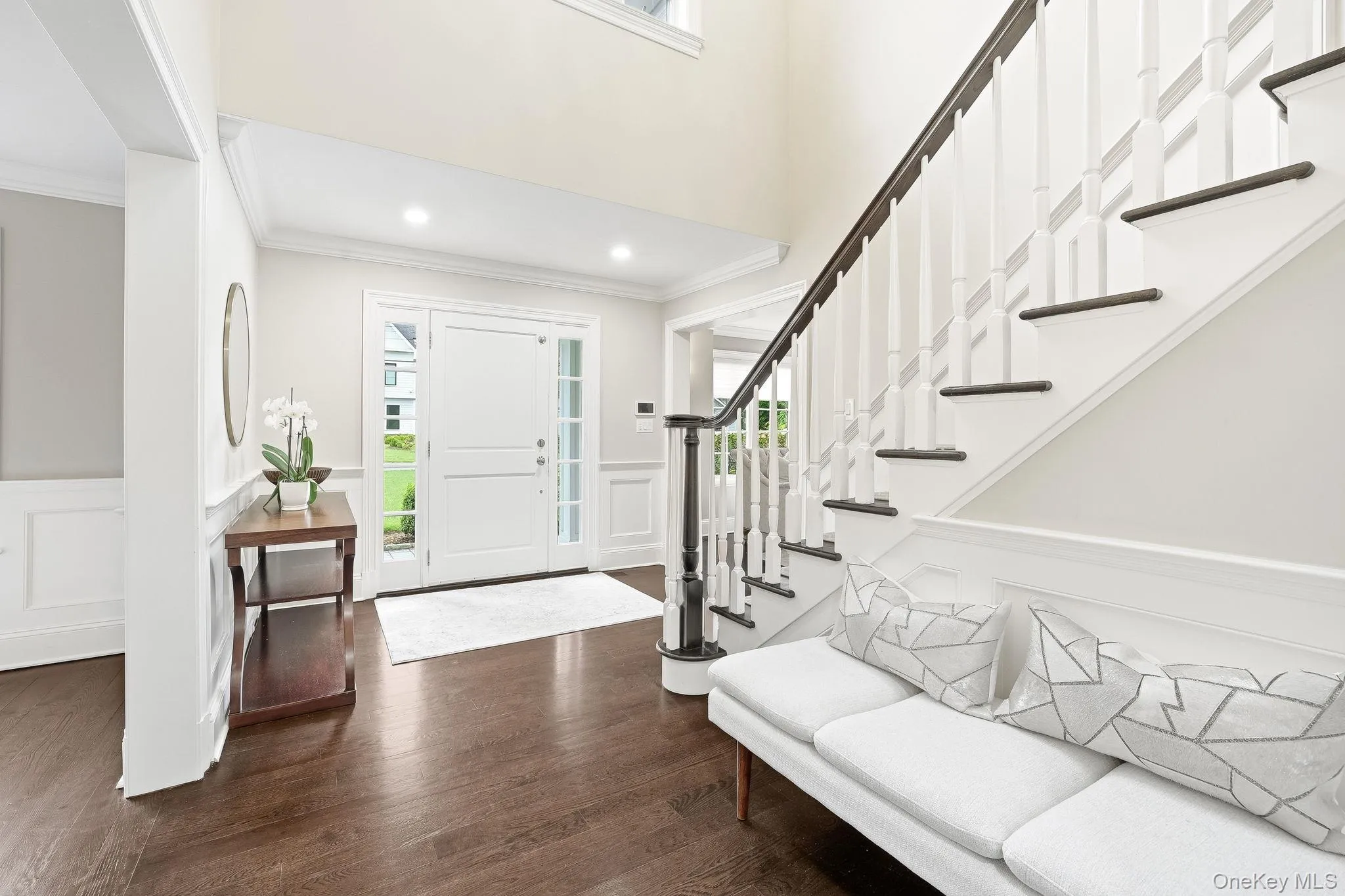 An impressive double-height entry welcomes you to this gracious home. An impressive double-height entry welcomes you to this gracious home.