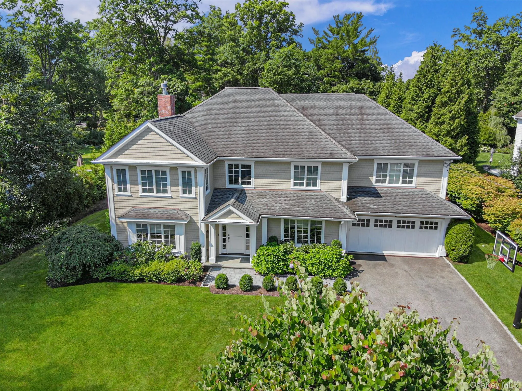 One last view of this quintessential Scarsdale home. One last view of this quintessential Scarsdale home.