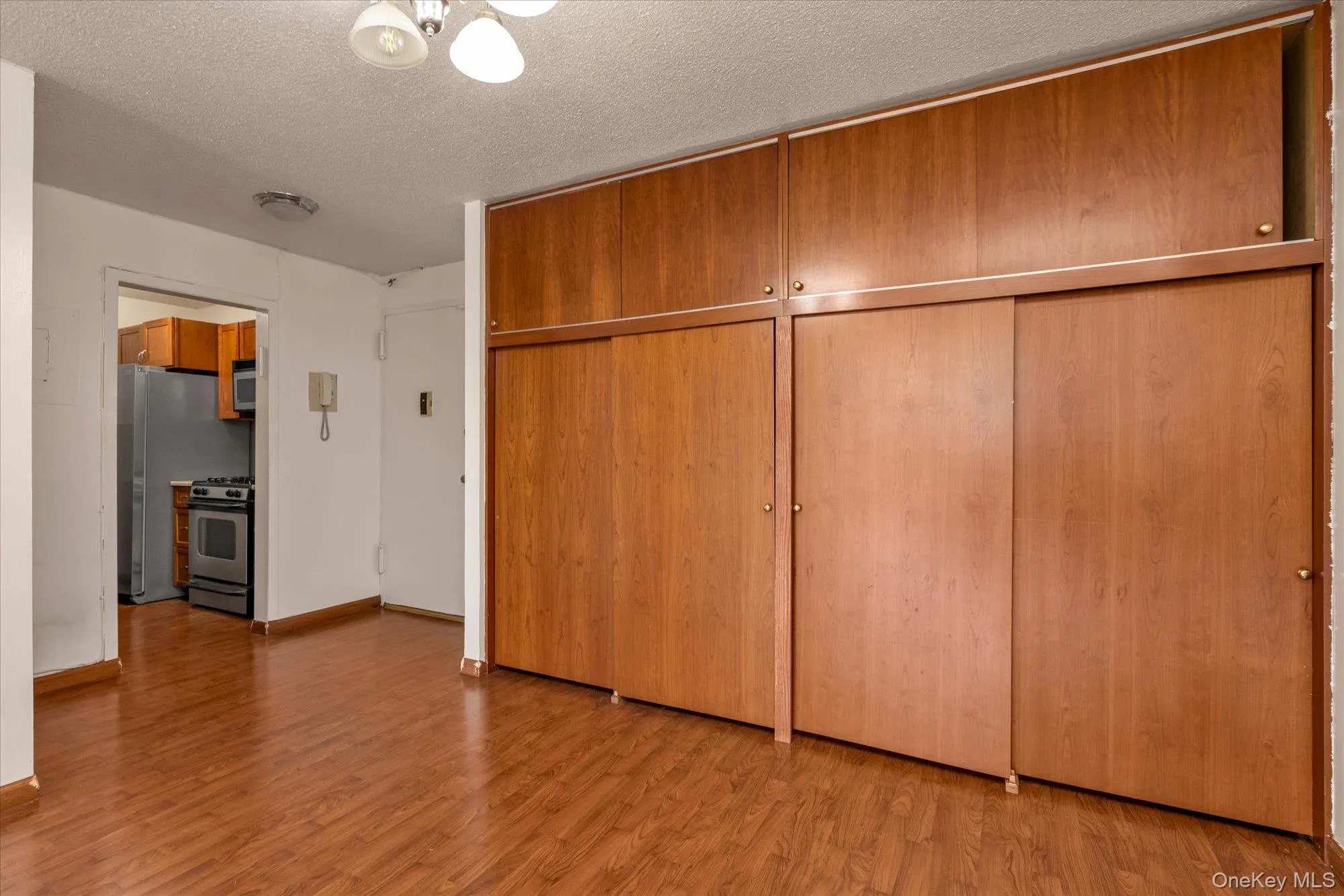 15038 Union Turnpike, New York, NY, 1 Bedroom Bedrooms, 4 Rooms Rooms,1 BathroomBathrooms,Residential,For Rent,Union,0,976517 15038 Union Turnpike, New York, NY, 1 Bedroom Bedrooms, 4 Rooms Rooms,1 BathroomBathrooms,Residential,For Rent,Union,0,976517
