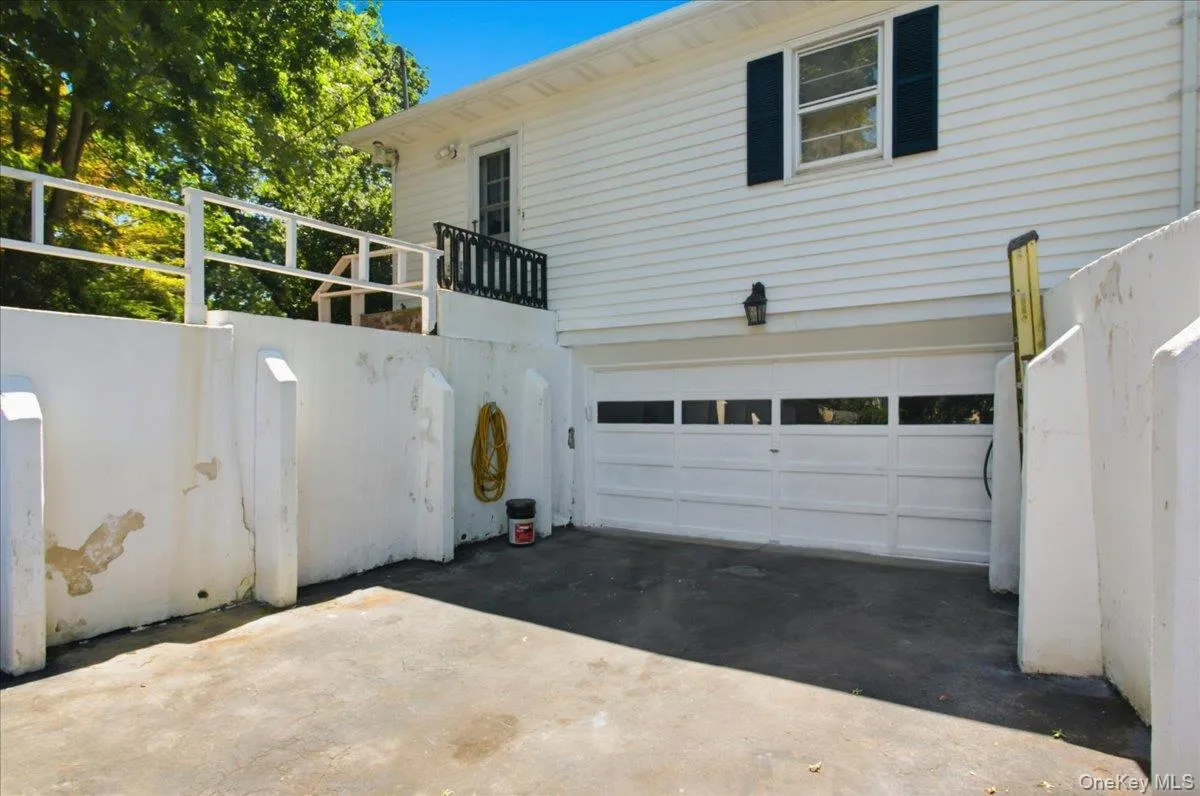 1 Beaufort Street, Greenburgh, NY, 3 Bedrooms Bedrooms, 9 Rooms Rooms,3 BathroomsBathrooms,Residential,For Rent,Beaufort,0,976522 1 Beaufort Street, Greenburgh, NY, 3 Bedrooms Bedrooms, 9 Rooms Rooms,3 BathroomsBathrooms,Residential,For Rent,Beaufort,0,976522