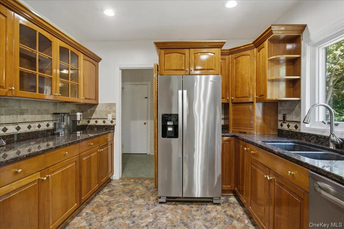 1 Beaufort Street, Greenburgh, NY, 3 Bedrooms Bedrooms, 9 Rooms Rooms,3 BathroomsBathrooms,Residential,For Rent,Beaufort,0,976522 1 Beaufort Street, Greenburgh, NY, 3 Bedrooms Bedrooms, 9 Rooms Rooms,3 BathroomsBathrooms,Residential,For Rent,Beaufort,0,976522