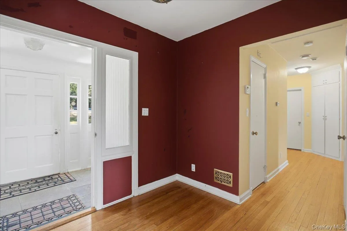 1 Beaufort Street, Greenburgh, NY, 3 Bedrooms Bedrooms, 9 Rooms Rooms,3 BathroomsBathrooms,Residential,For Rent,Beaufort,0,976522 1 Beaufort Street, Greenburgh, NY, 3 Bedrooms Bedrooms, 9 Rooms Rooms,3 BathroomsBathrooms,Residential,For Rent,Beaufort,0,976522