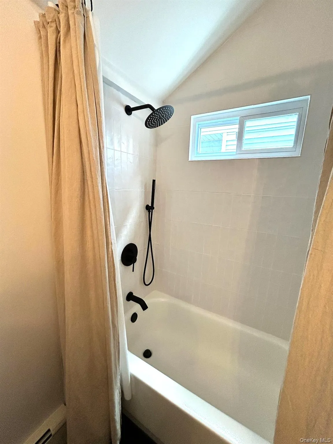 800 6th Street, Babylon, NY, 2 Bedrooms Bedrooms, 7 Rooms Rooms,1 BathroomBathrooms,Residential Lease,For Rent,6th,0,976523 800 6th Street, Babylon, NY, 2 Bedrooms Bedrooms, 7 Rooms Rooms,1 BathroomBathrooms,Residential Lease,For Rent,6th,0,976523