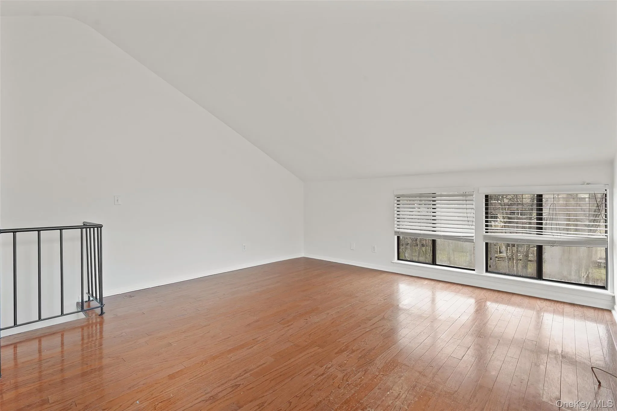 Upstairs room that can be used as office, tv room or guest room Upstairs room that can be used as office, tv room or guest room