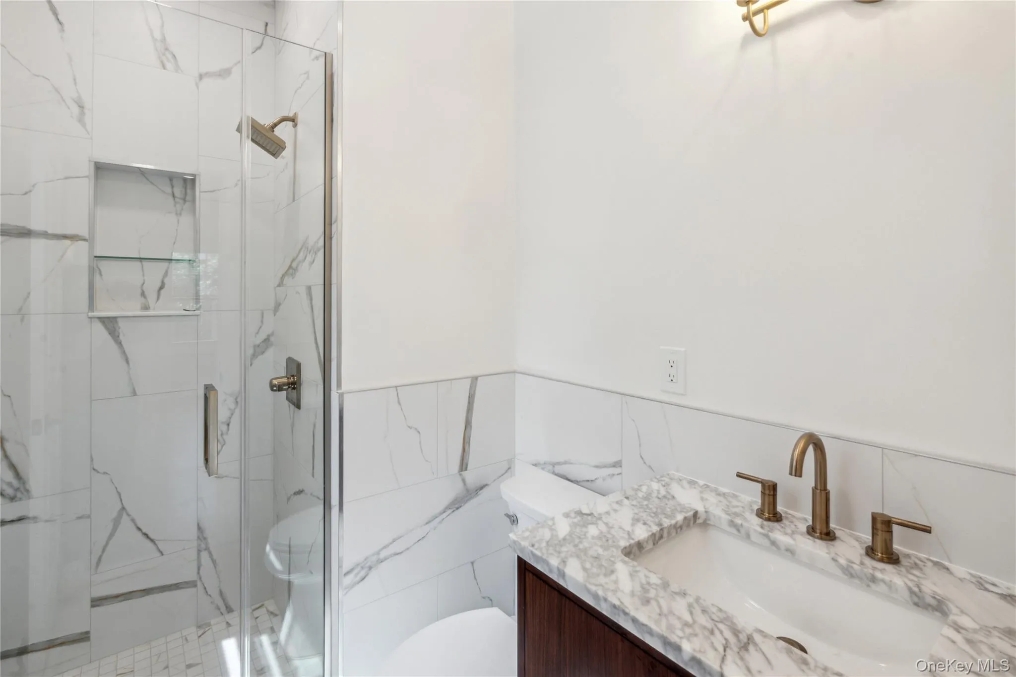 5 Steuben Drive, Oyster Bay, NY, 5 Bedrooms Bedrooms, 12 Rooms Rooms,4 BathroomsBathrooms,Residential,For Rent,Steuben,0,976535 5 Steuben Drive, Oyster Bay, NY, 5 Bedrooms Bedrooms, 12 Rooms Rooms,4 BathroomsBathrooms,Residential,For Rent,Steuben,0,976535