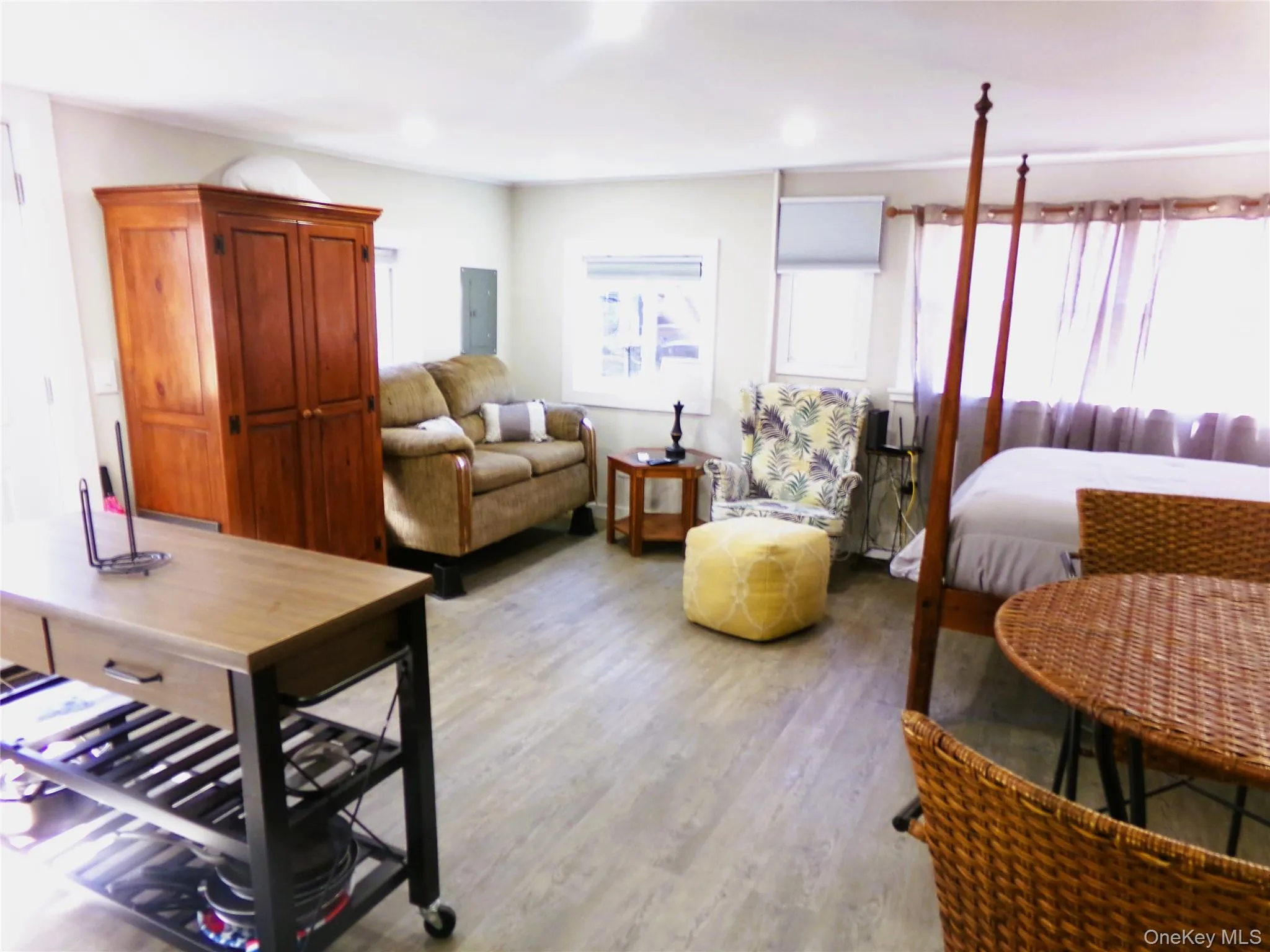 406 SEPASCO CENTER Street, Rhinebeck, NY, 1 Bedroom Bedrooms, 1 Room Rooms,1 BathroomBathrooms,Residential Lease,For Rent,SEPASCO CENTER,0,976542 406 SEPASCO CENTER Street, Rhinebeck, NY, 1 Bedroom Bedrooms, 1 Room Rooms,1 BathroomBathrooms,Residential Lease,For Rent,SEPASCO CENTER,0,976542