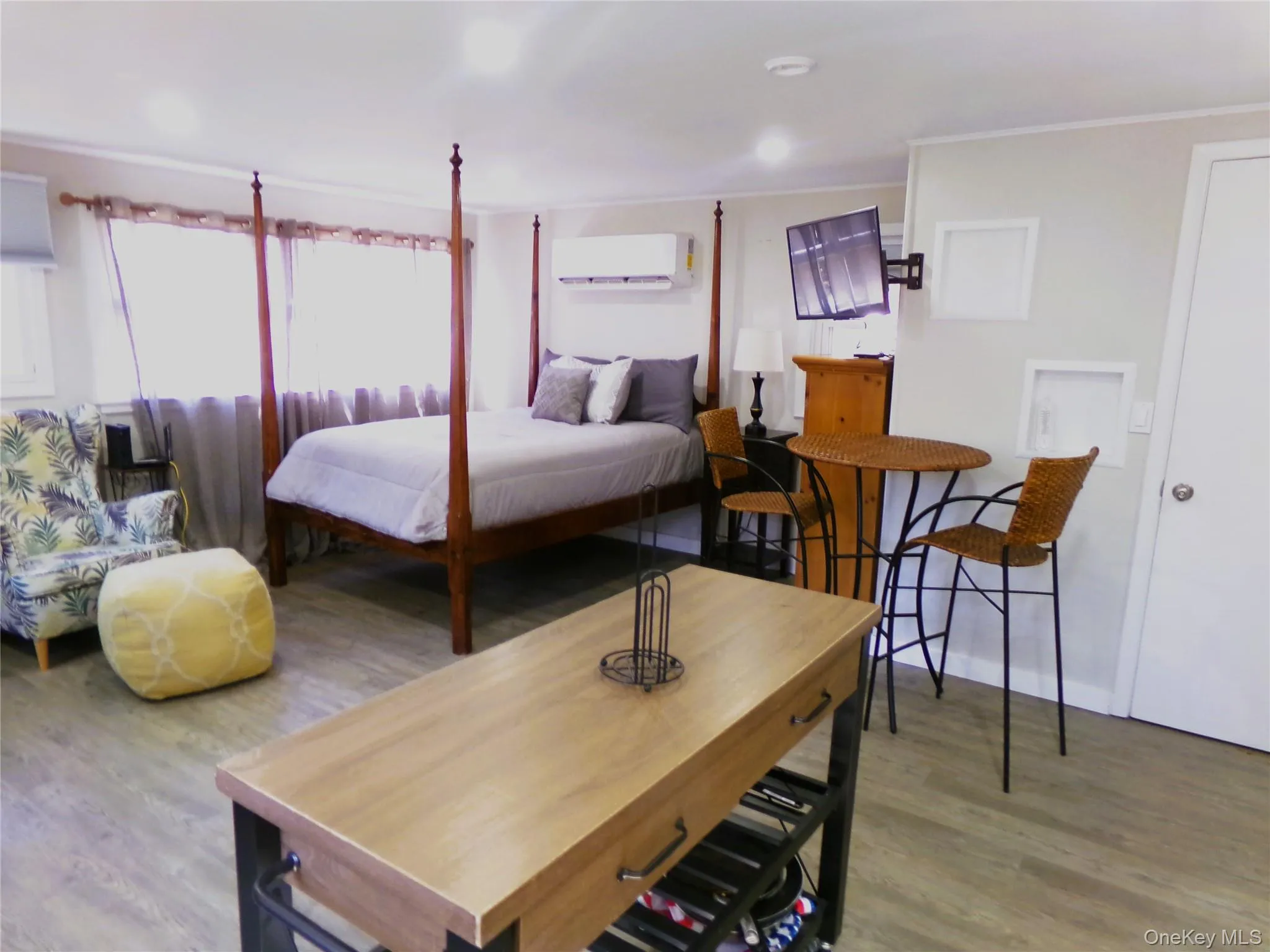 406 SEPASCO CENTER Street, Rhinebeck, NY, 1 Bedroom Bedrooms, 1 Room Rooms,1 BathroomBathrooms,Residential Lease,For Rent,SEPASCO CENTER,0,976542 406 SEPASCO CENTER Street, Rhinebeck, NY, 1 Bedroom Bedrooms, 1 Room Rooms,1 BathroomBathrooms,Residential Lease,For Rent,SEPASCO CENTER,0,976542