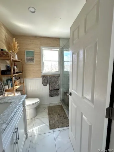 2nd Floor Bathroom