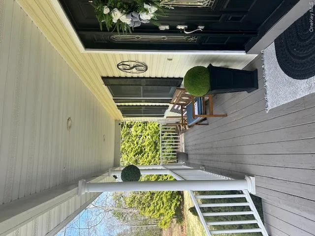 48 N Columbine Avenue, Southampton, New York 11946