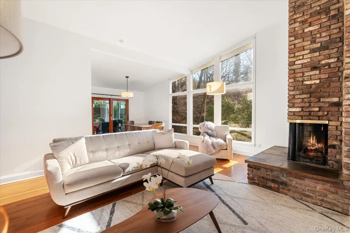 6A Dickel Road, Scarsdale, NY, 6 Bedrooms Bedrooms, 9 Rooms Rooms,3 BathroomsBathrooms,Residential Lease,For Rent,Dickel,0,976554 6A Dickel Road, Scarsdale, NY, 6 Bedrooms Bedrooms, 9 Rooms Rooms,3 BathroomsBathrooms,Residential Lease,For Rent,Dickel,0,976554