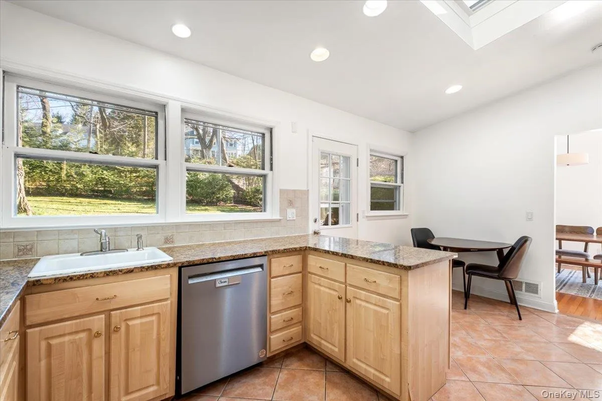 6A Dickel Road, Scarsdale, NY, 6 Bedrooms Bedrooms, 9 Rooms Rooms,3 BathroomsBathrooms,Residential Lease,For Rent,Dickel,0,976554 6A Dickel Road, Scarsdale, NY, 6 Bedrooms Bedrooms, 9 Rooms Rooms,3 BathroomsBathrooms,Residential Lease,For Rent,Dickel,0,976554
