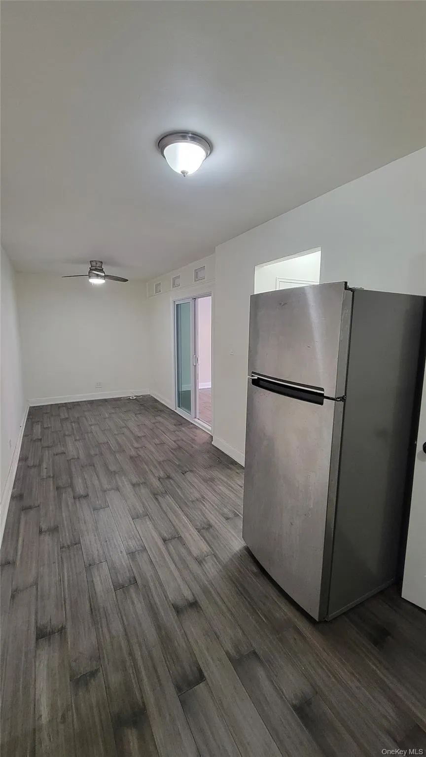 141-60 84th Road, New York, NY, 2 Rooms Rooms,1 BathroomBathrooms,Residential Lease,For Rent,84th,0,976560 141-60 84th Road, New York, NY, 2 Rooms Rooms,1 BathroomBathrooms,Residential Lease,For Rent,84th,0,976560