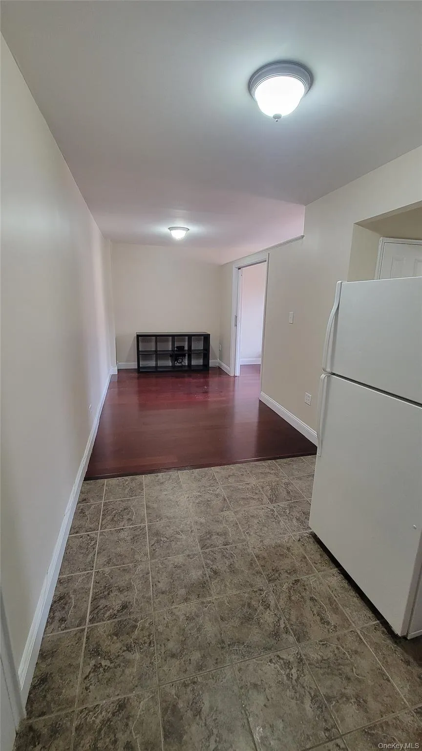 141-60 84th Road, New York, NY, 2 Rooms Rooms,1 BathroomBathrooms,Residential Lease,For Rent,84th,0,976583 141-60 84th Road, New York, NY, 2 Rooms Rooms,1 BathroomBathrooms,Residential Lease,For Rent,84th,0,976583