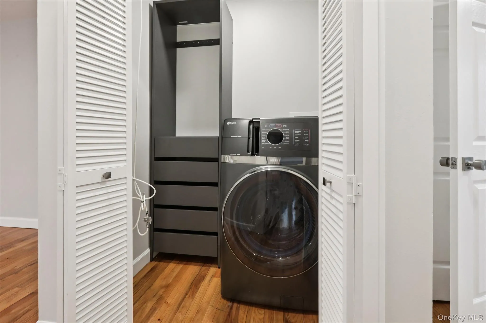 16 Francis Avenue, Orangetown, NY, 1 Bedroom Bedrooms, 3 Rooms Rooms,1 BathroomBathrooms,Residential Lease,For Rent,Francis,0,976599 16 Francis Avenue, Orangetown, NY, 1 Bedroom Bedrooms, 3 Rooms Rooms,1 BathroomBathrooms,Residential Lease,For Rent,Francis,0,976599