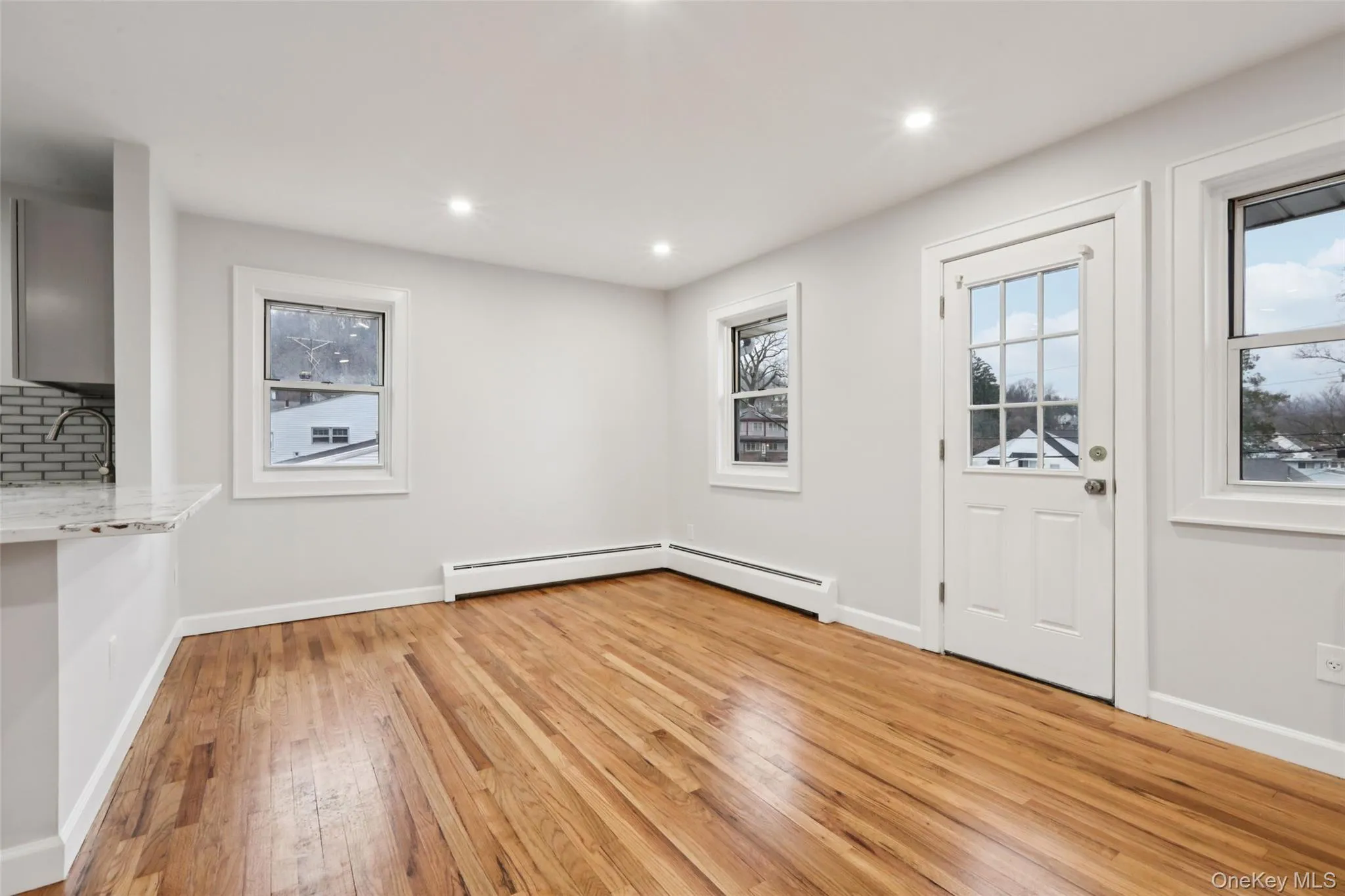 16 Francis Avenue, Orangetown, NY, 1 Bedroom Bedrooms, 3 Rooms Rooms,1 BathroomBathrooms,Residential Lease,For Rent,Francis,0,976599 16 Francis Avenue, Orangetown, NY, 1 Bedroom Bedrooms, 3 Rooms Rooms,1 BathroomBathrooms,Residential Lease,For Rent,Francis,0,976599