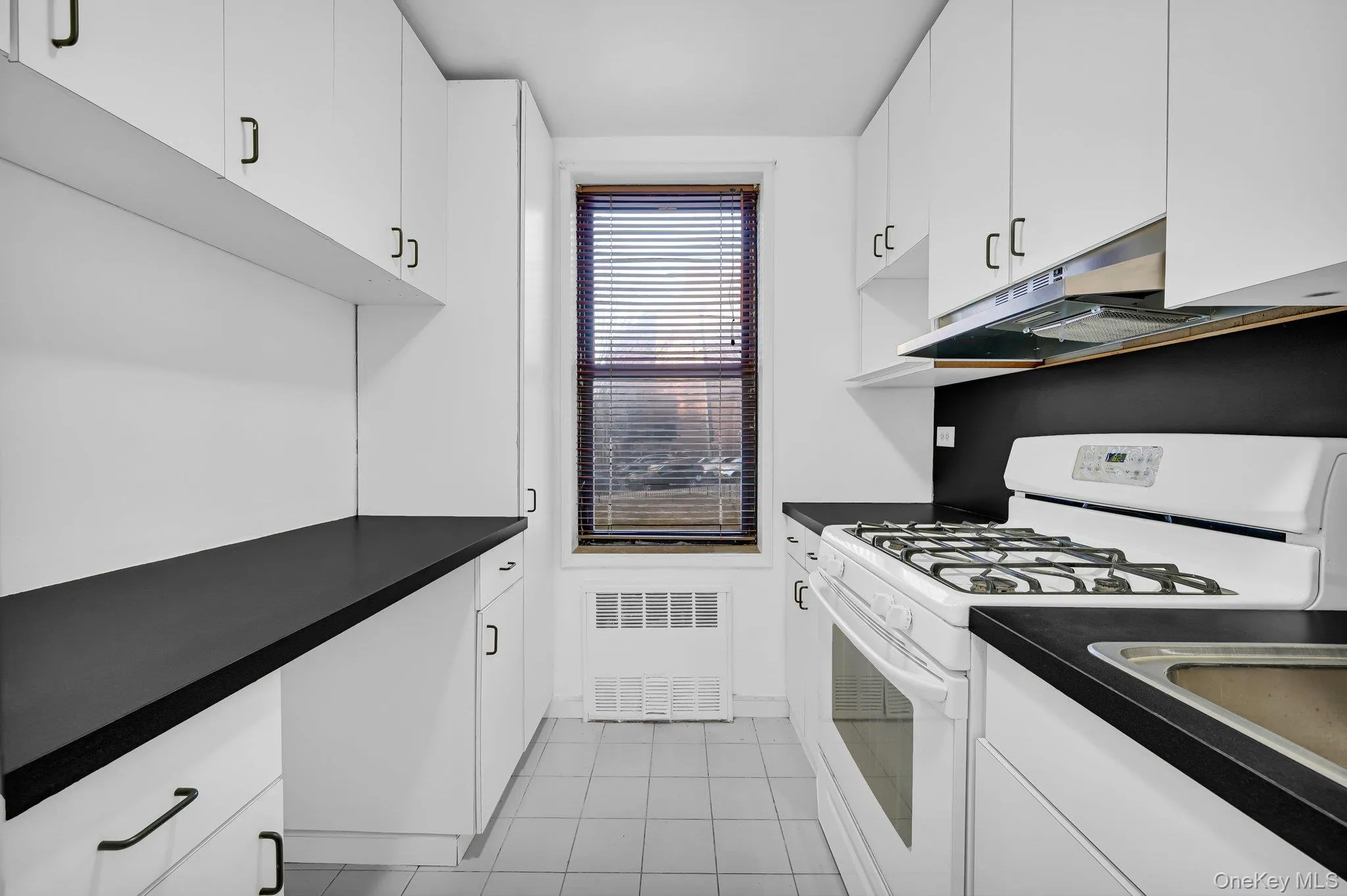 814 B Unit 1E Tilden Street, New York, NY, 1 Bedroom Bedrooms, 3 Rooms Rooms,1 BathroomBathrooms,Residential,For Rent,Tilden,0,976602 814 B Unit 1E Tilden Street, New York, NY, 1 Bedroom Bedrooms, 3 Rooms Rooms,1 BathroomBathrooms,Residential,For Rent,Tilden,0,976602