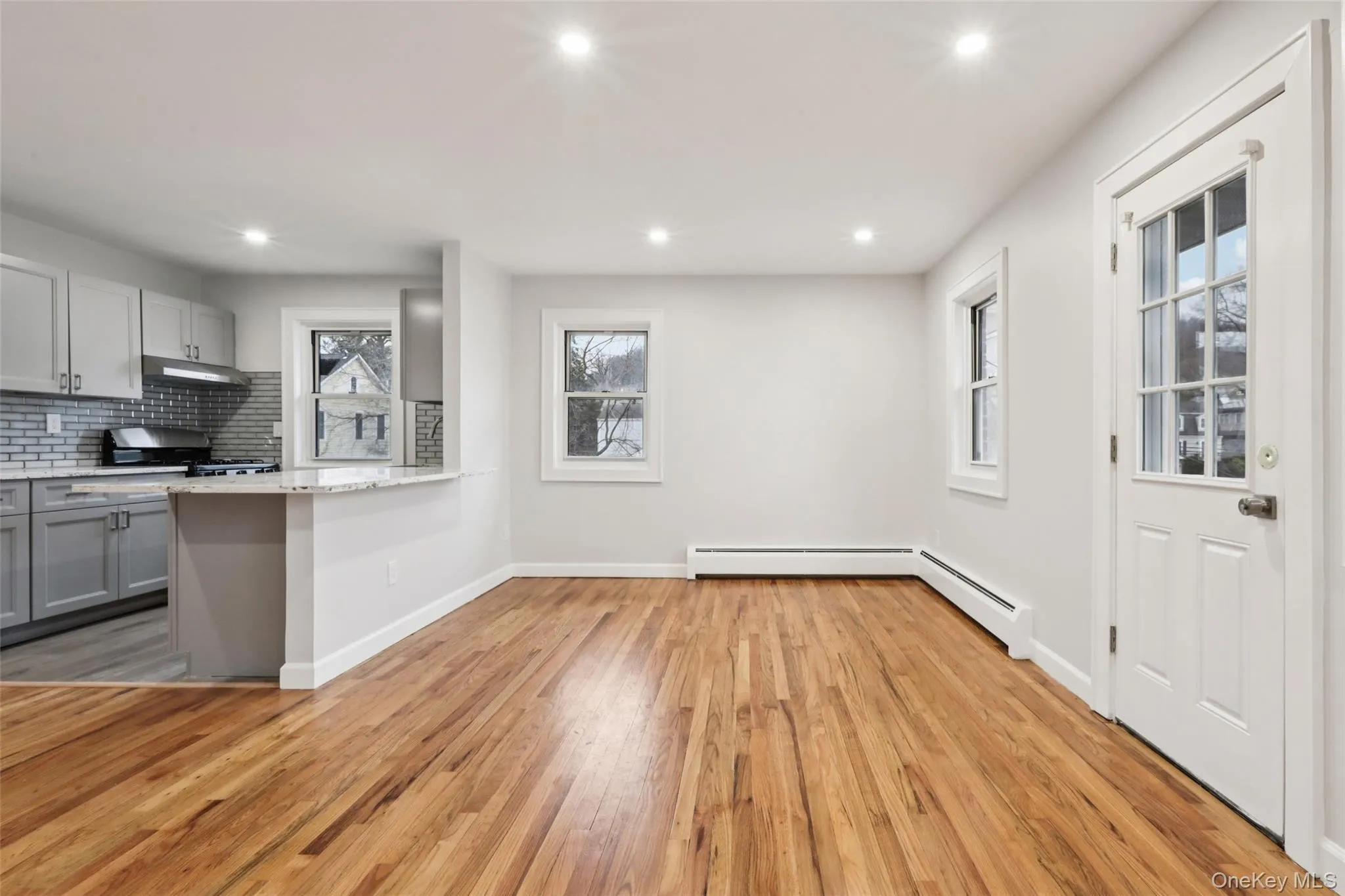 20 Francis Avenue, Orangetown, NY, 1 Bedroom Bedrooms, 3 Rooms Rooms,1 BathroomBathrooms,Residential Lease,For Rent,Francis,0,976603 20 Francis Avenue, Orangetown, NY, 1 Bedroom Bedrooms, 3 Rooms Rooms,1 BathroomBathrooms,Residential Lease,For Rent,Francis,0,976603