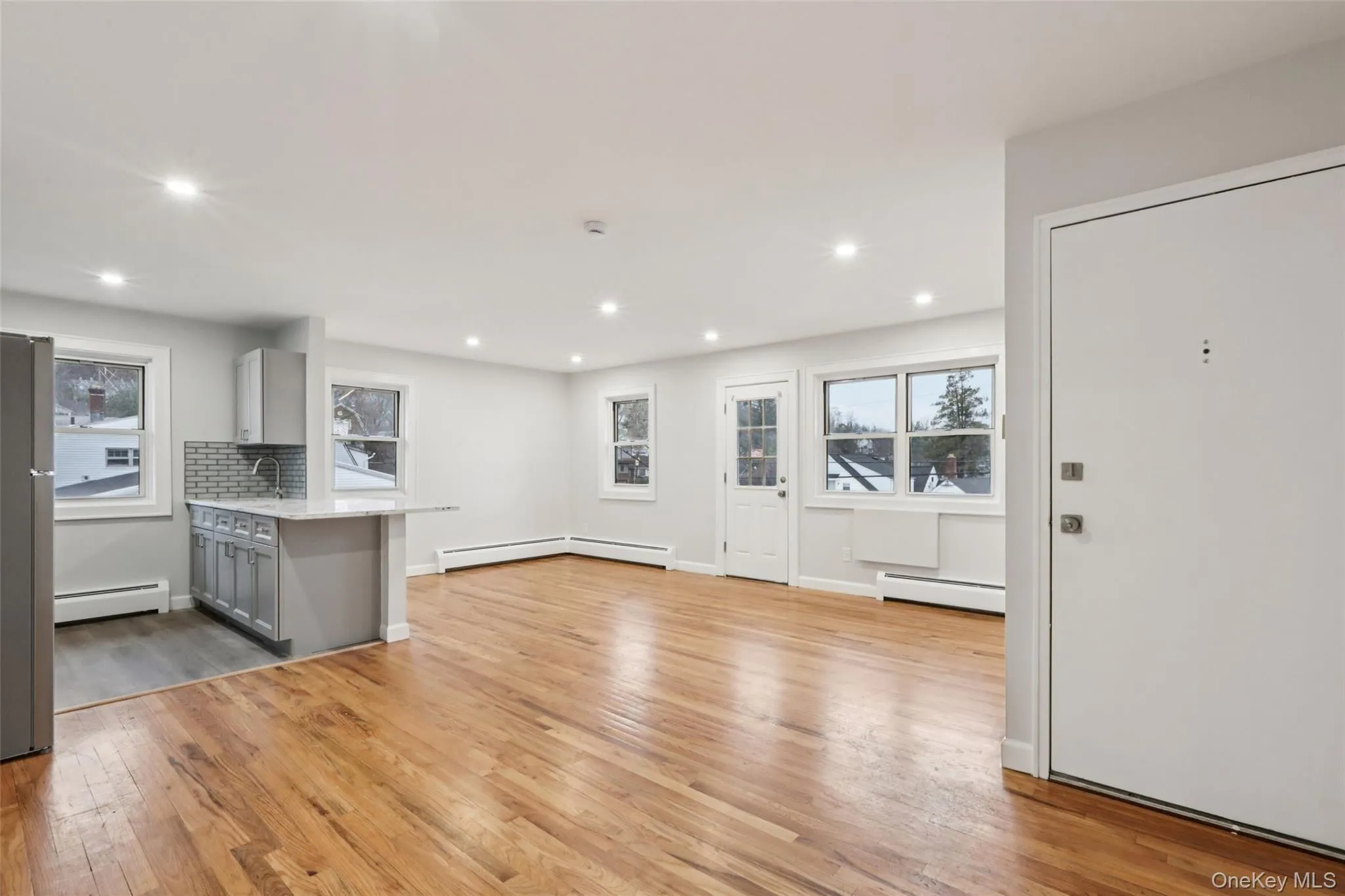 20 Francis Avenue, Orangetown, NY, 1 Bedroom Bedrooms, 3 Rooms Rooms,1 BathroomBathrooms,Residential Lease,For Rent,Francis,0,976603 20 Francis Avenue, Orangetown, NY, 1 Bedroom Bedrooms, 3 Rooms Rooms,1 BathroomBathrooms,Residential Lease,For Rent,Francis,0,976603