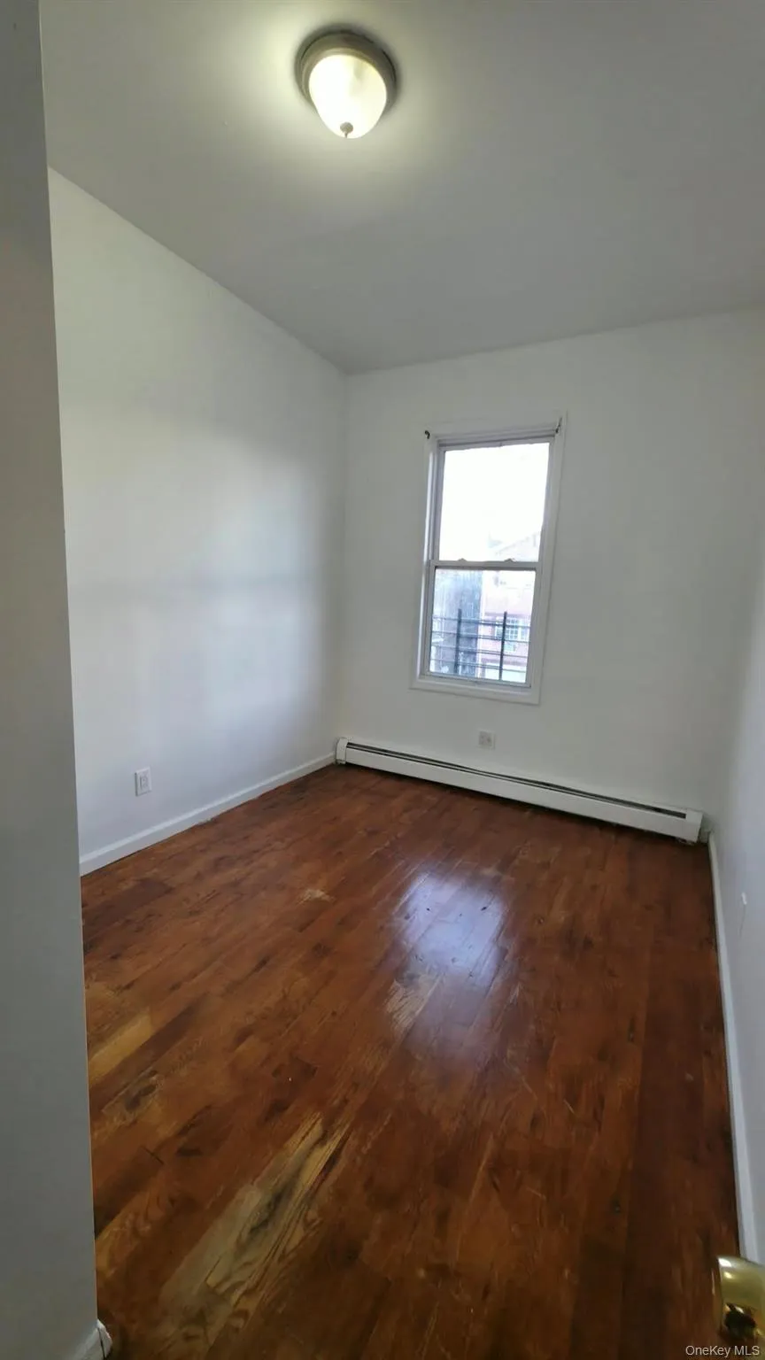 10631 156th Street, New York, NY, 3 Bedrooms Bedrooms, 5 Rooms Rooms,1 BathroomBathrooms,Residential Lease,For Rent,156th,0,976606 10631 156th Street, New York, NY, 3 Bedrooms Bedrooms, 5 Rooms Rooms,1 BathroomBathrooms,Residential Lease,For Rent,156th,0,976606