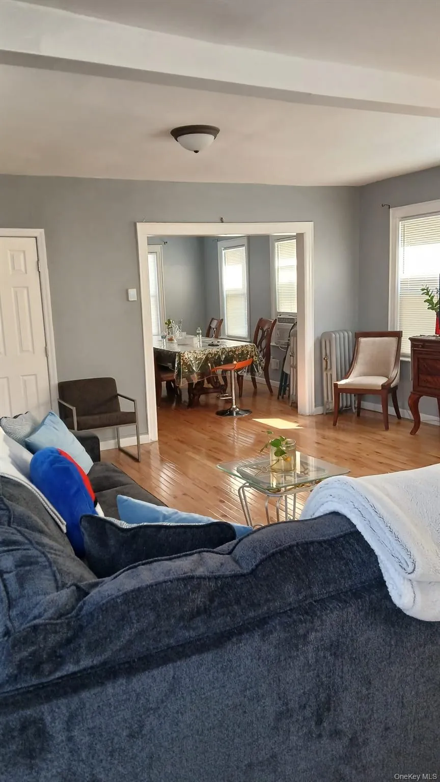 11633 198 Th Street, New York, NY, 3 Bedrooms Bedrooms, 8 Rooms Rooms,1 BathroomBathrooms,Residential Sale,For Rent,198 Th,0,976616 11633 198 Th Street, New York, NY, 3 Bedrooms Bedrooms, 8 Rooms Rooms,1 BathroomBathrooms,Residential Sale,For Rent,198 Th,0,976616