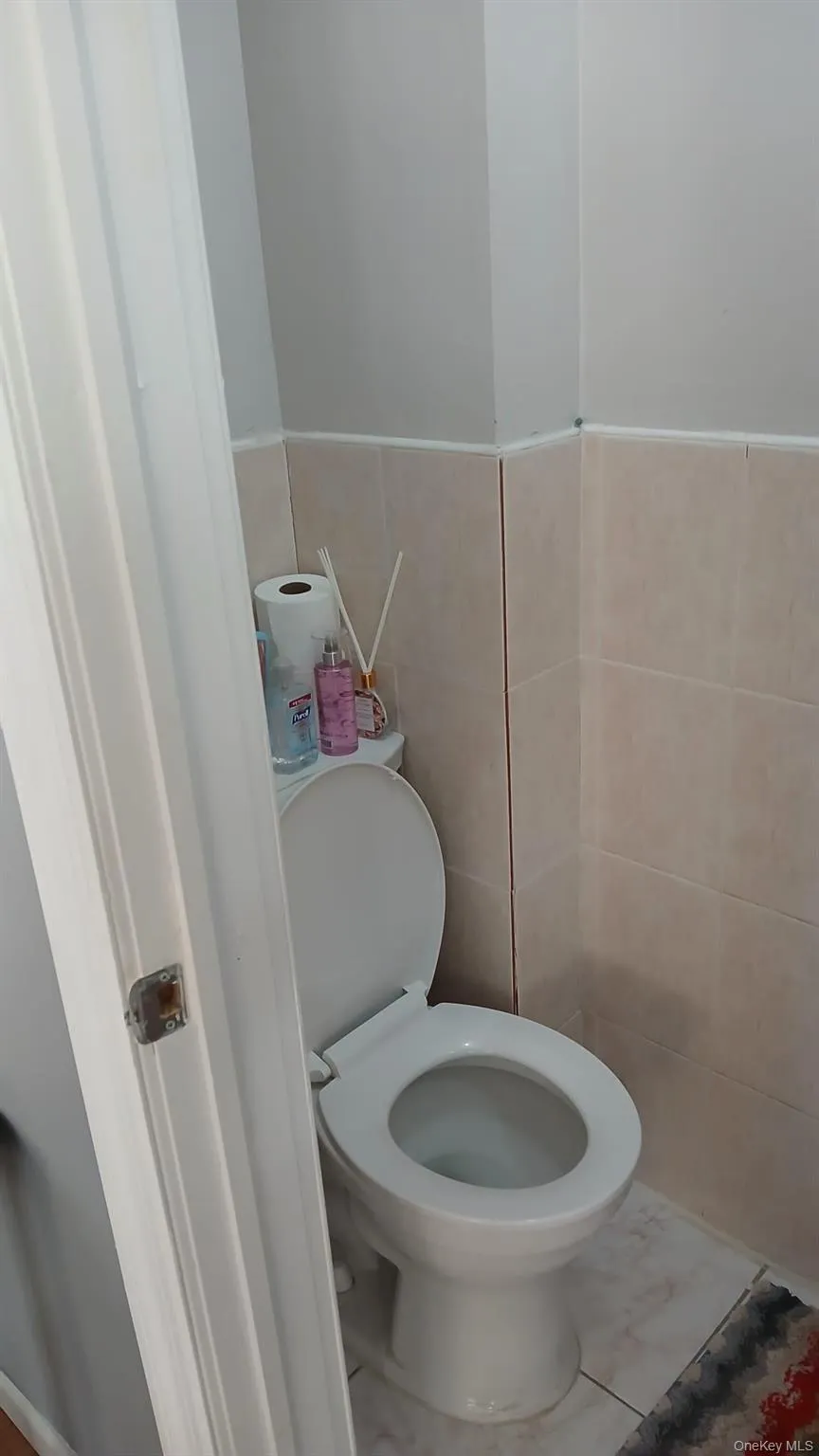 11633 198 Th Street, New York, NY, 3 Bedrooms Bedrooms, 8 Rooms Rooms,1 BathroomBathrooms,Residential Sale,For Rent,198 Th,0,976616 11633 198 Th Street, New York, NY, 3 Bedrooms Bedrooms, 8 Rooms Rooms,1 BathroomBathrooms,Residential Sale,For Rent,198 Th,0,976616