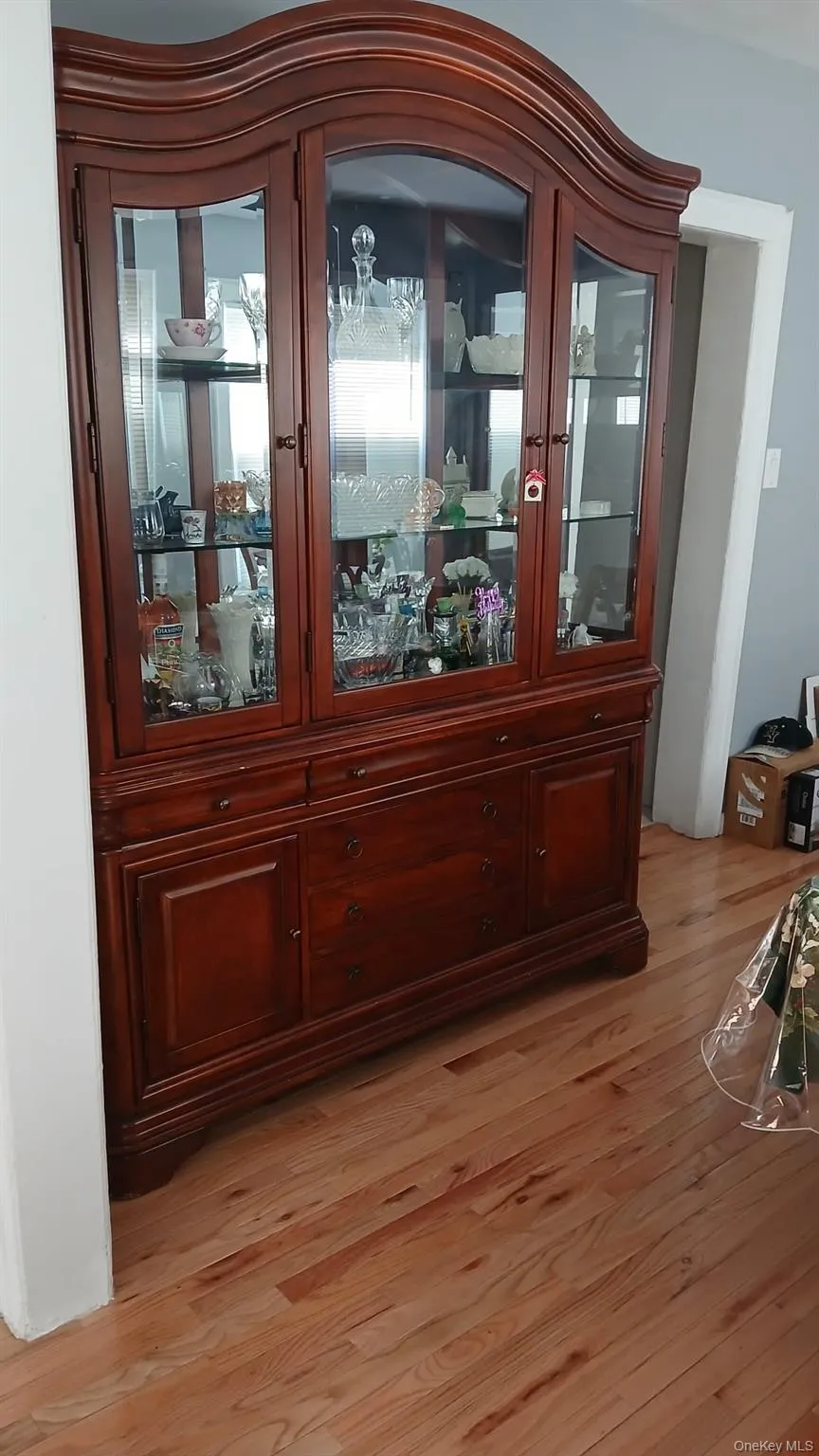 11633 198 Th Street, New York, NY, 3 Bedrooms Bedrooms, 8 Rooms Rooms,1 BathroomBathrooms,Residential Sale,For Rent,198 Th,0,976616 11633 198 Th Street, New York, NY, 3 Bedrooms Bedrooms, 8 Rooms Rooms,1 BathroomBathrooms,Residential Sale,For Rent,198 Th,0,976616