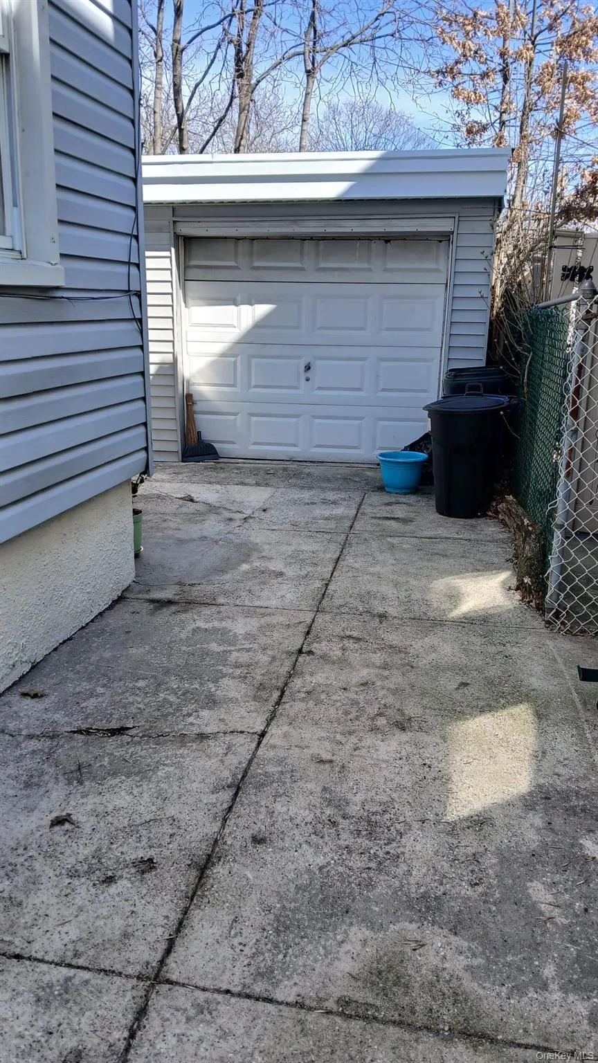 11633 198 Th Street, New York, NY, 3 Bedrooms Bedrooms, 8 Rooms Rooms,1 BathroomBathrooms,Residential Sale,For Rent,198 Th,0,976616 11633 198 Th Street, New York, NY, 3 Bedrooms Bedrooms, 8 Rooms Rooms,1 BathroomBathrooms,Residential Sale,For Rent,198 Th,0,976616