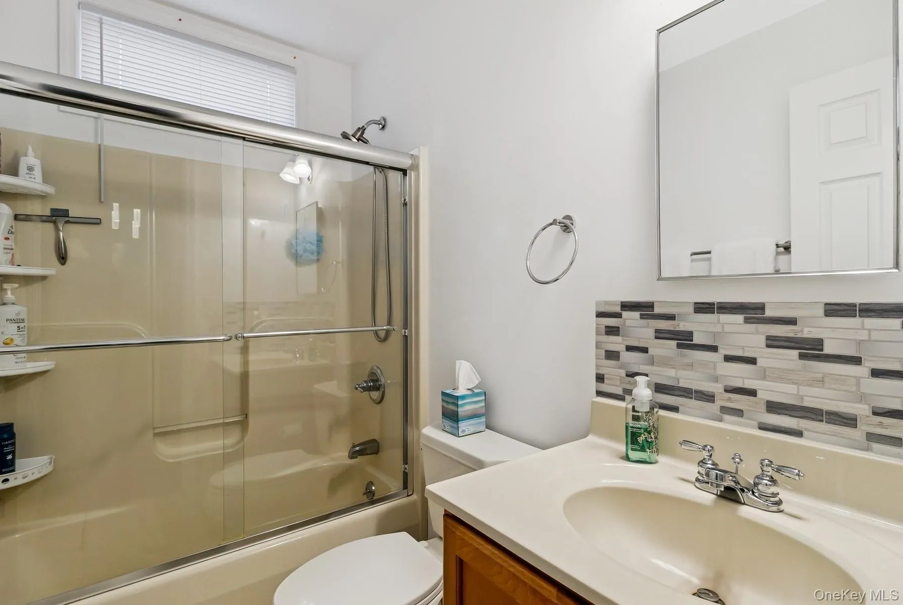 119 Vineyard Way, Riverhead, NY, 3 Bedrooms Bedrooms, 6 Rooms Rooms,2 BathroomsBathrooms,Residential Lease,For Rent,Vineyard,0,976638 119 Vineyard Way, Riverhead, NY, 3 Bedrooms Bedrooms, 6 Rooms Rooms,2 BathroomsBathrooms,Residential Lease,For Rent,Vineyard,0,976638