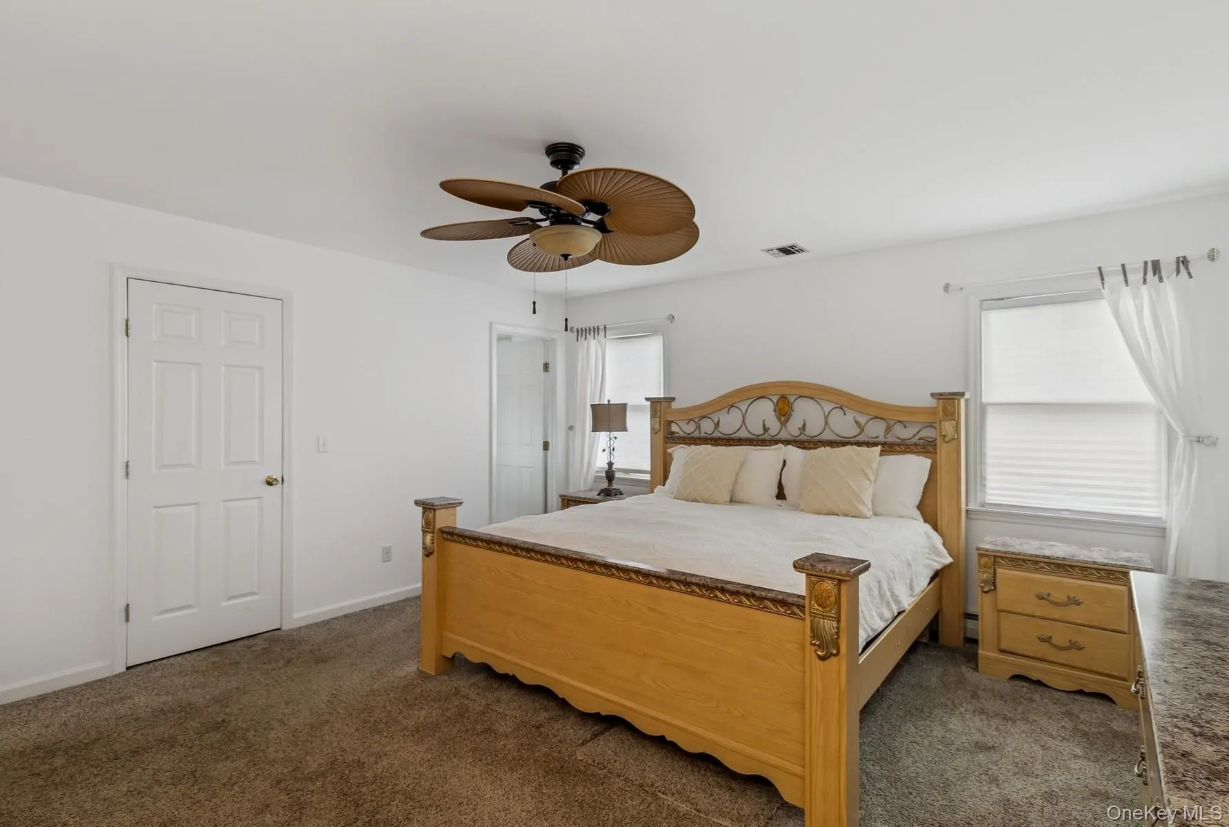 119 Vineyard Way, Riverhead, NY, 3 Bedrooms Bedrooms, 6 Rooms Rooms,2 BathroomsBathrooms,Residential Lease,For Rent,Vineyard,0,976638 119 Vineyard Way, Riverhead, NY, 3 Bedrooms Bedrooms, 6 Rooms Rooms,2 BathroomsBathrooms,Residential Lease,For Rent,Vineyard,0,976638