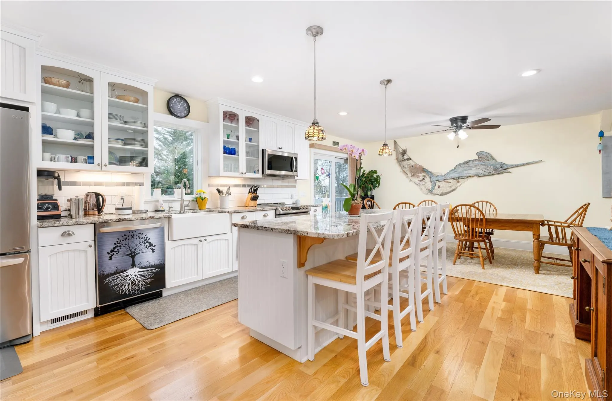 61 Atlantic Avenue, Southampton, NY, 3 Bedrooms Bedrooms, 8 Rooms Rooms,2 BathroomsBathrooms,Residential Lease,For Rent,Atlantic,0,976659 61 Atlantic Avenue, Southampton, NY, 3 Bedrooms Bedrooms, 8 Rooms Rooms,2 BathroomsBathrooms,Residential Lease,For Rent,Atlantic,0,976659