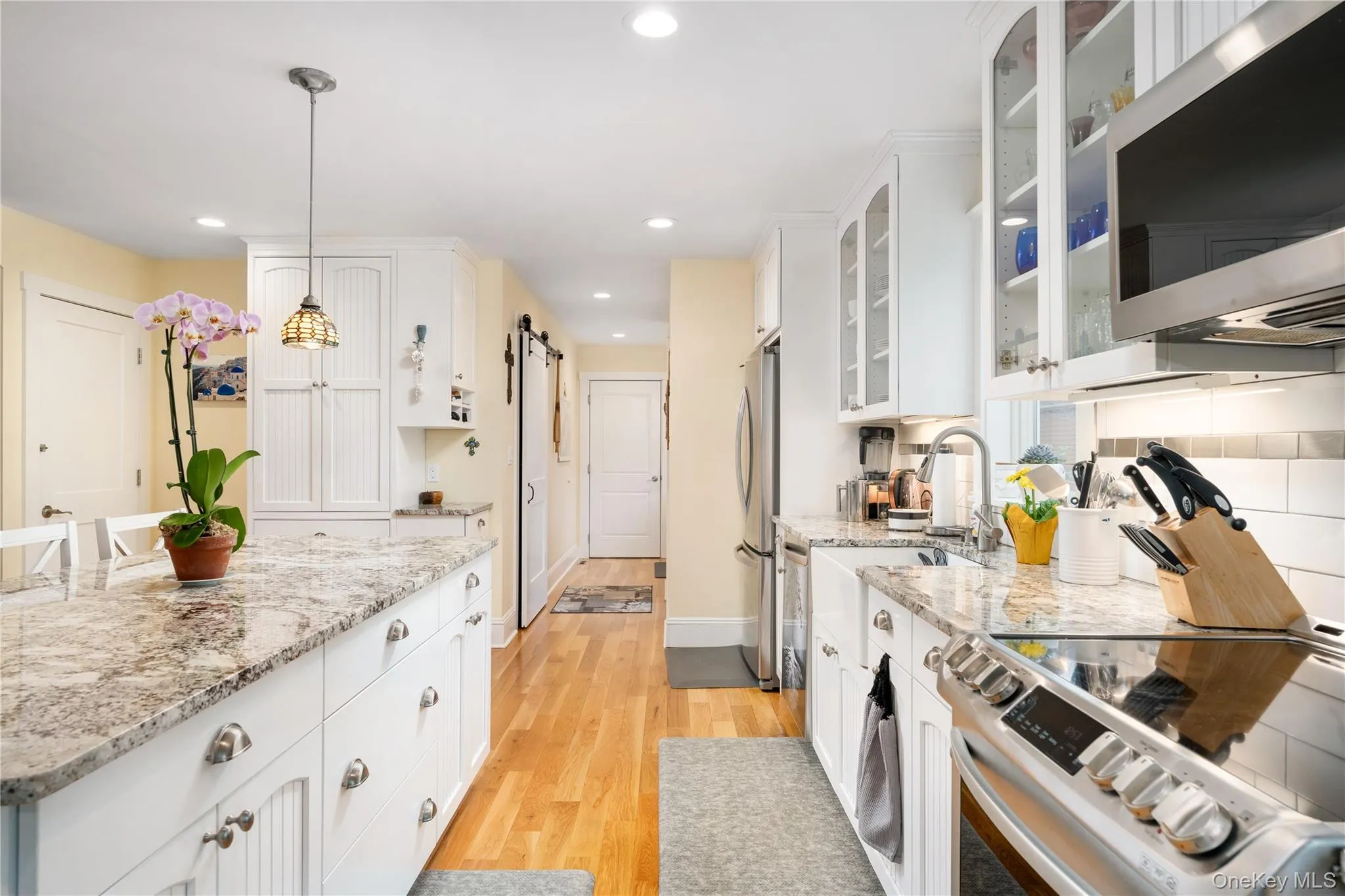 61 Atlantic Avenue, Southampton, NY, 3 Bedrooms Bedrooms, 8 Rooms Rooms,2 BathroomsBathrooms,Residential Lease,For Rent,Atlantic,0,976659 61 Atlantic Avenue, Southampton, NY, 3 Bedrooms Bedrooms, 8 Rooms Rooms,2 BathroomsBathrooms,Residential Lease,For Rent,Atlantic,0,976659