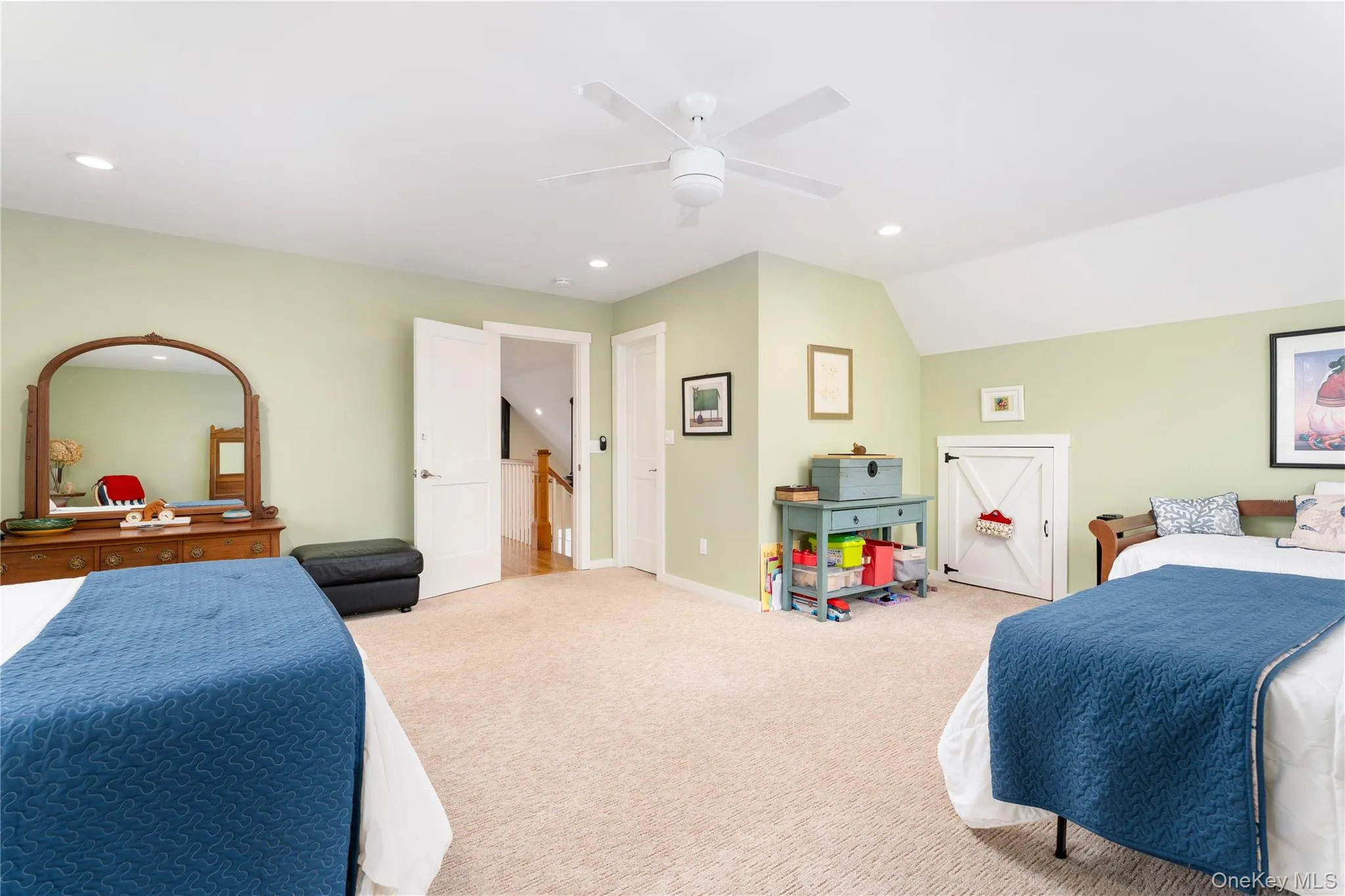 61 Atlantic Avenue, Southampton, NY, 3 Bedrooms Bedrooms, 8 Rooms Rooms,2 BathroomsBathrooms,Residential Lease,For Rent,Atlantic,0,976659 61 Atlantic Avenue, Southampton, NY, 3 Bedrooms Bedrooms, 8 Rooms Rooms,2 BathroomsBathrooms,Residential Lease,For Rent,Atlantic,0,976659