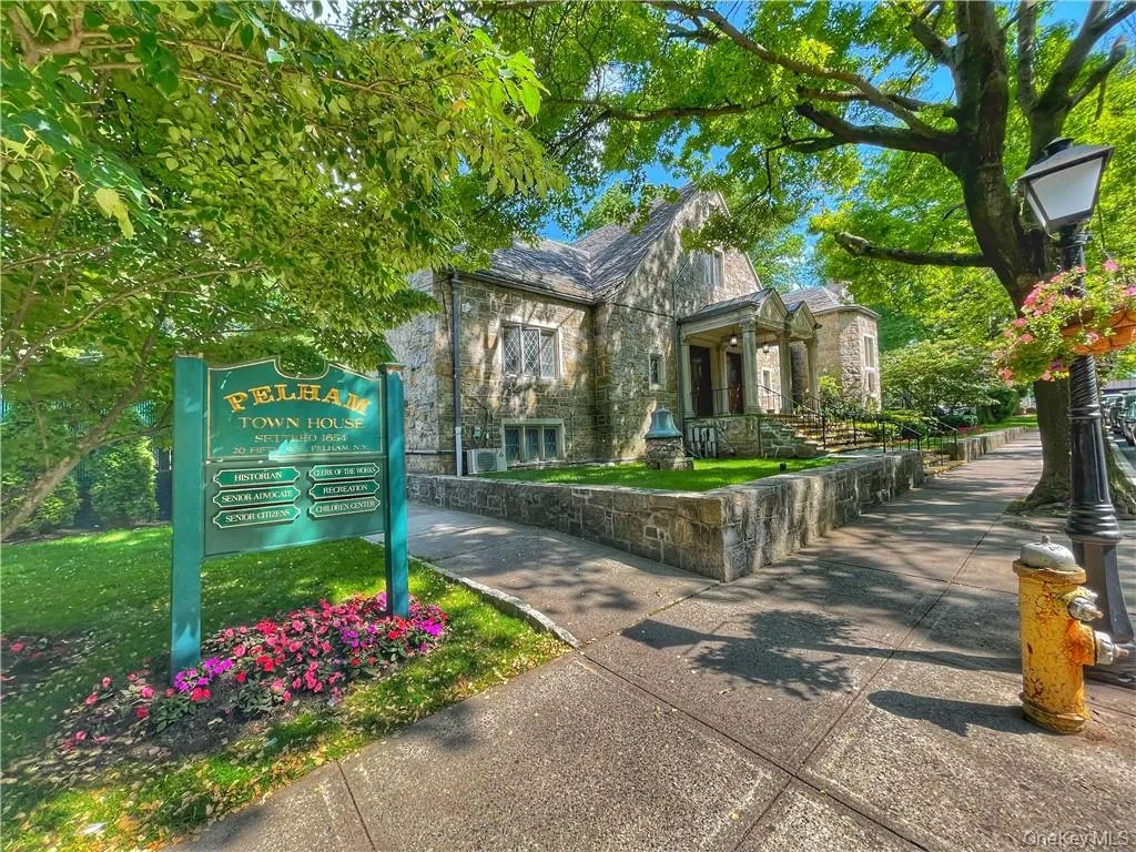 153 Fifth Avenue, Pelham, NY, 2 Bedrooms Bedrooms, 5 Rooms Rooms,1 BathroomBathrooms,Residential Lease,For Rent,Fifth,0,976666 153 Fifth Avenue, Pelham, NY, 2 Bedrooms Bedrooms, 5 Rooms Rooms,1 BathroomBathrooms,Residential Lease,For Rent,Fifth,0,976666