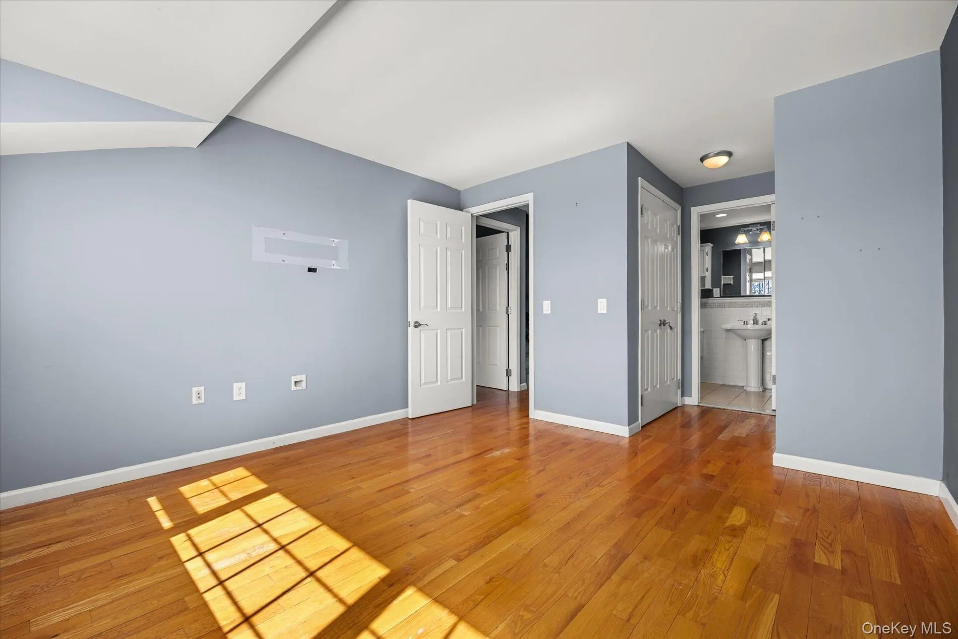9428 Magnolia Court, New York, NY, 2 Bedrooms Bedrooms, 5 Rooms Rooms,2 BathroomsBathrooms,Residential,For Rent,Magnolia,0,976671 9428 Magnolia Court, New York, NY, 2 Bedrooms Bedrooms, 5 Rooms Rooms,2 BathroomsBathrooms,Residential,For Rent,Magnolia,0,976671