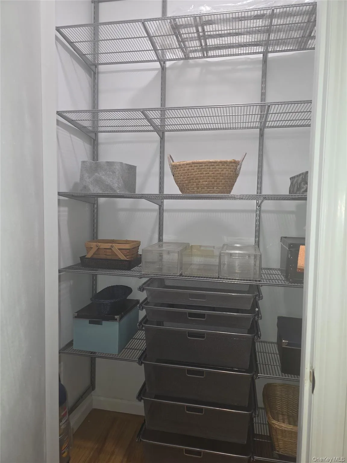 4220 Kissena Boulevard, New York, NY, 2 Bedrooms Bedrooms, 8 Rooms Rooms,1 BathroomBathrooms,Residential Lease,For Rent,Kissena,0,976678 4220 Kissena Boulevard, New York, NY, 2 Bedrooms Bedrooms, 8 Rooms Rooms,1 BathroomBathrooms,Residential Lease,For Rent,Kissena,0,976678