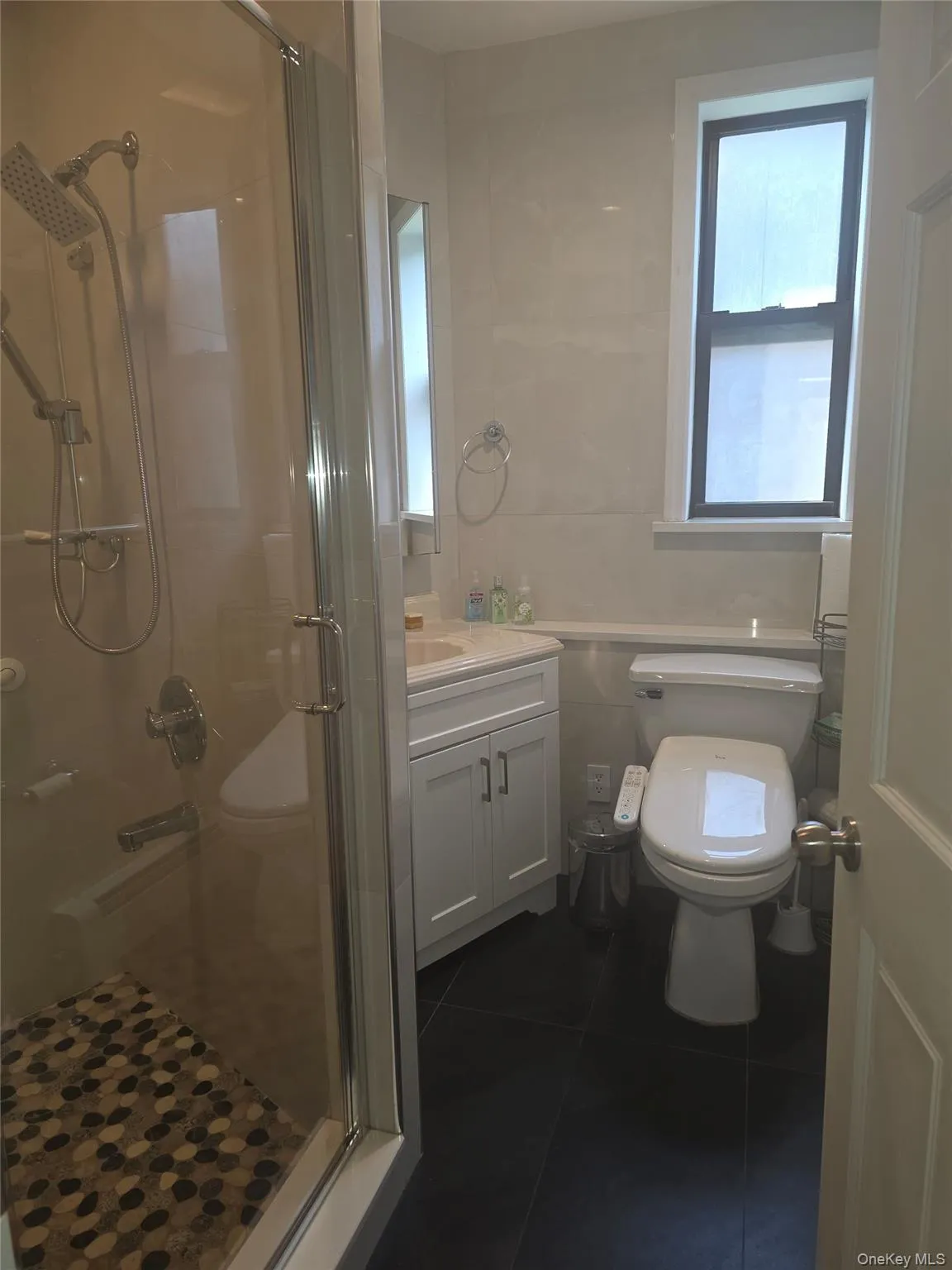 4220 Kissena Boulevard, New York, NY, 2 Bedrooms Bedrooms, 8 Rooms Rooms,1 BathroomBathrooms,Residential Lease,For Rent,Kissena,0,976678 4220 Kissena Boulevard, New York, NY, 2 Bedrooms Bedrooms, 8 Rooms Rooms,1 BathroomBathrooms,Residential Lease,For Rent,Kissena,0,976678