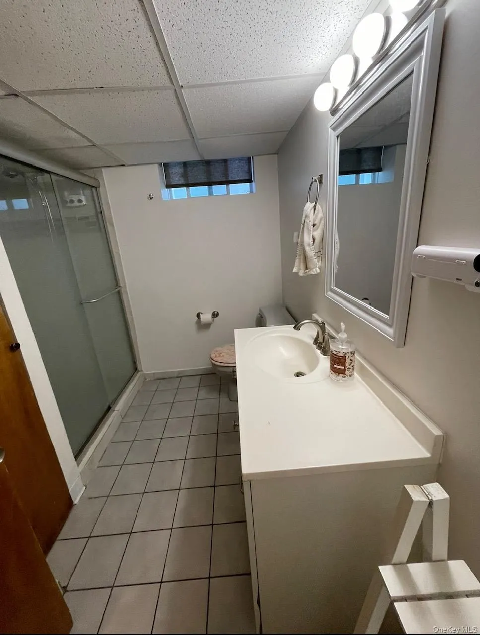 21-37 36th Street, New York, NY, 1 Bedroom Bedrooms, 3 Rooms Rooms,1 BathroomBathrooms,Residential Lease,For Rent,36th,0,976694 21-37 36th Street, New York, NY, 1 Bedroom Bedrooms, 3 Rooms Rooms,1 BathroomBathrooms,Residential Lease,For Rent,36th,0,976694