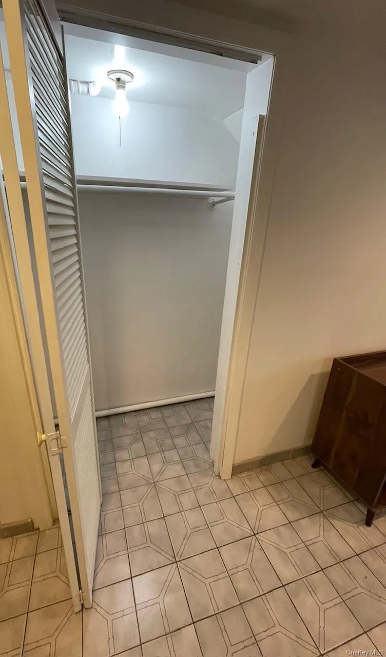 21-37 36th Street, New York, NY, 1 Bedroom Bedrooms, 3 Rooms Rooms,1 BathroomBathrooms,Residential Lease,For Rent,36th,0,976694 21-37 36th Street, New York, NY, 1 Bedroom Bedrooms, 3 Rooms Rooms,1 BathroomBathrooms,Residential Lease,For Rent,36th,0,976694