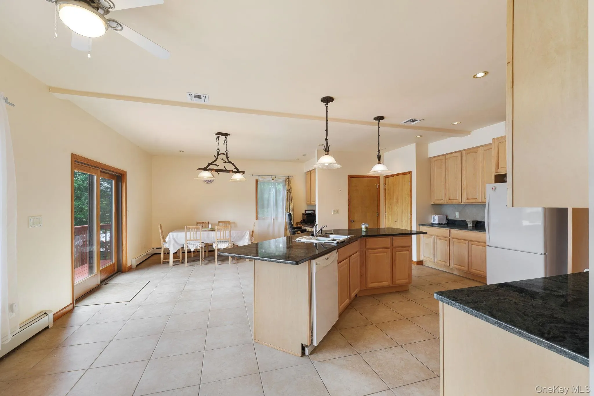 9 Surrey Street, Thompson, NY, 4 Bedrooms Bedrooms, 10 Rooms Rooms,3 BathroomsBathrooms,Residential,For Rent,Surrey,0,976701 9 Surrey Street, Thompson, NY, 4 Bedrooms Bedrooms, 10 Rooms Rooms,3 BathroomsBathrooms,Residential,For Rent,Surrey,0,976701