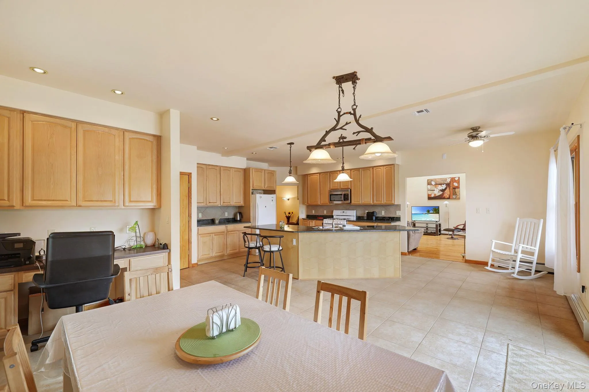 9 Surrey Street, Thompson, NY, 4 Bedrooms Bedrooms, 10 Rooms Rooms,3 BathroomsBathrooms,Residential,For Rent,Surrey,0,976701 9 Surrey Street, Thompson, NY, 4 Bedrooms Bedrooms, 10 Rooms Rooms,3 BathroomsBathrooms,Residential,For Rent,Surrey,0,976701