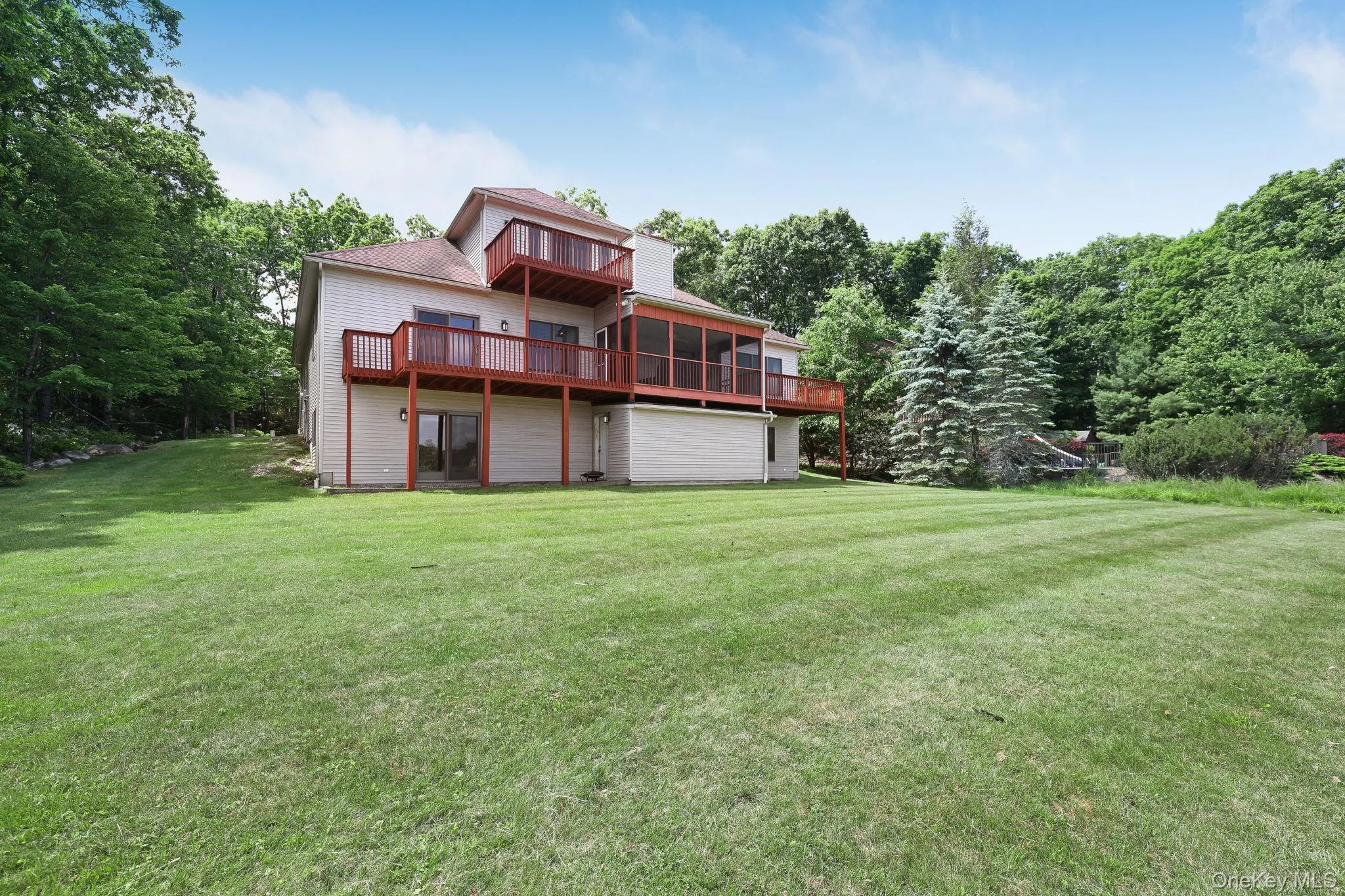 9 Surrey Street, Thompson, NY, 4 Bedrooms Bedrooms, 10 Rooms Rooms,3 BathroomsBathrooms,Residential,For Rent,Surrey,0,976701 9 Surrey Street, Thompson, NY, 4 Bedrooms Bedrooms, 10 Rooms Rooms,3 BathroomsBathrooms,Residential,For Rent,Surrey,0,976701