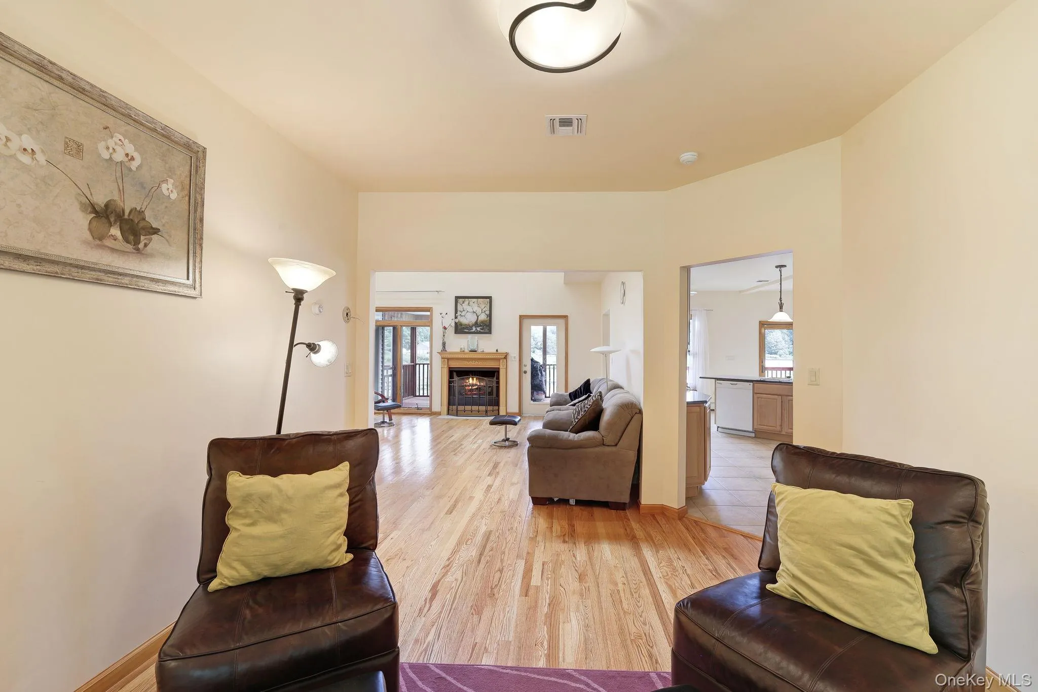 9 Surrey Street, Thompson, NY, 4 Bedrooms Bedrooms, 10 Rooms Rooms,3 BathroomsBathrooms,Residential,For Rent,Surrey,0,976701 9 Surrey Street, Thompson, NY, 4 Bedrooms Bedrooms, 10 Rooms Rooms,3 BathroomsBathrooms,Residential,For Rent,Surrey,0,976701