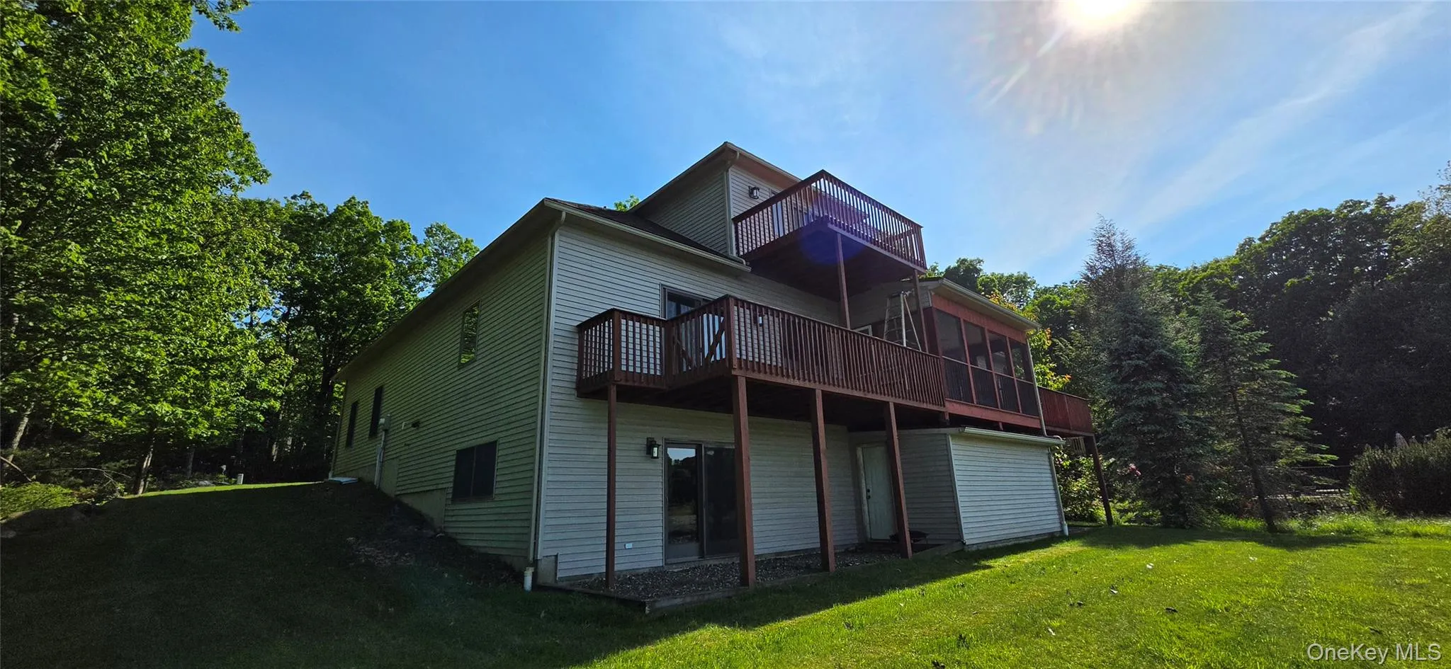 9 Surrey Street, Thompson, NY, 4 Bedrooms Bedrooms, 10 Rooms Rooms,3 BathroomsBathrooms,Residential,For Rent,Surrey,0,976701 9 Surrey Street, Thompson, NY, 4 Bedrooms Bedrooms, 10 Rooms Rooms,3 BathroomsBathrooms,Residential,For Rent,Surrey,0,976701